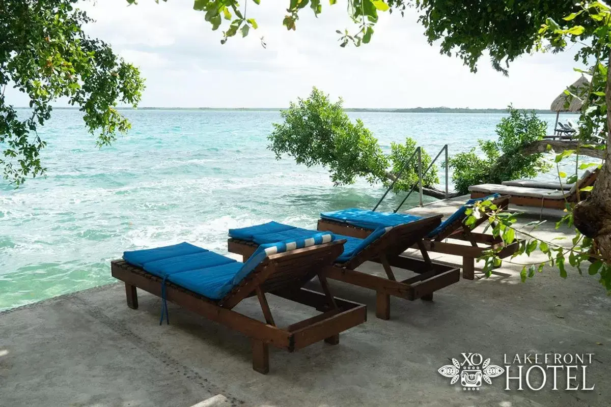 Beach in XO Hotel Bacalar Frente a la Laguna - Gratis Experiencias Locales