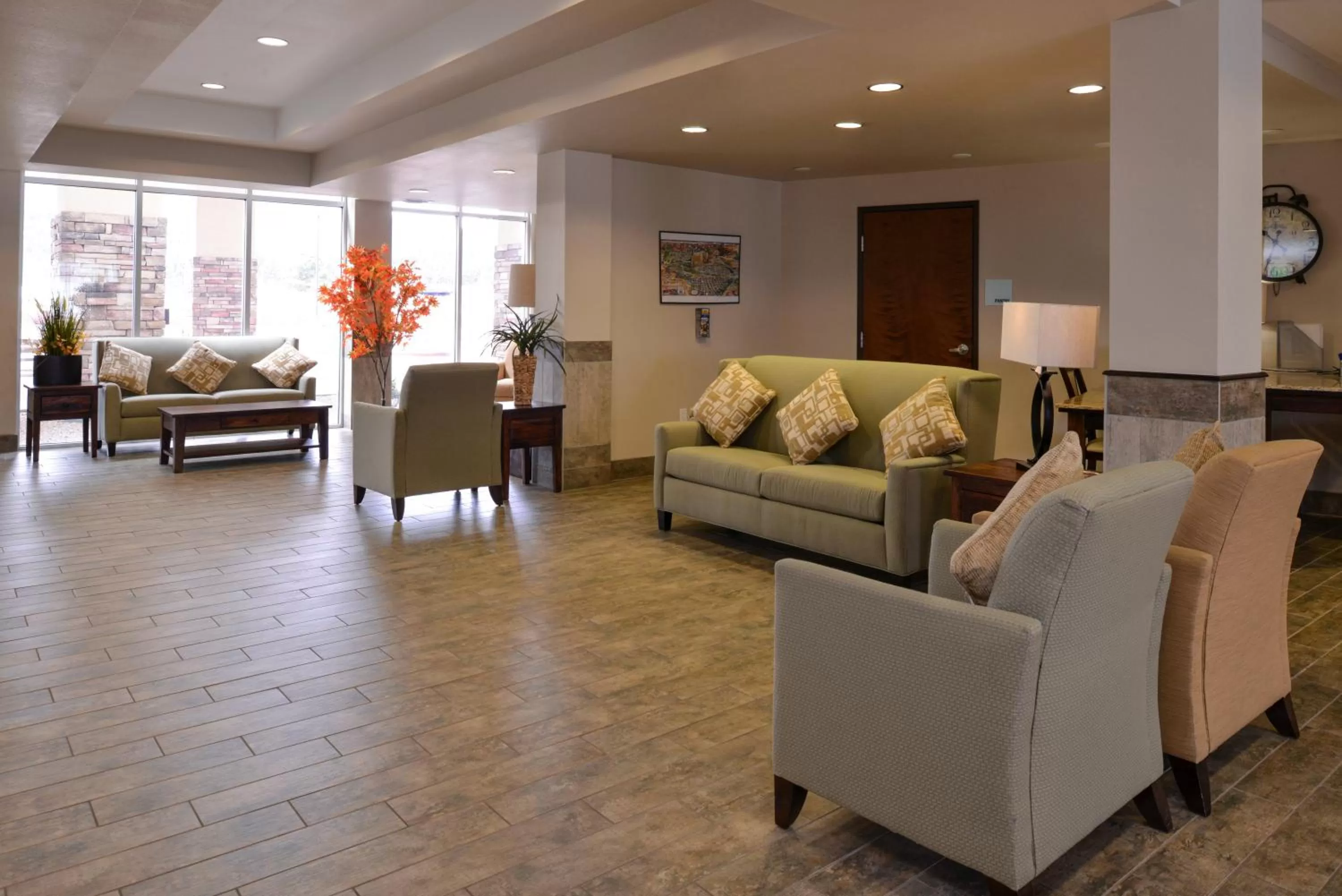 Lobby or reception in Holiday Inn Express & Suites Williams by IHG
