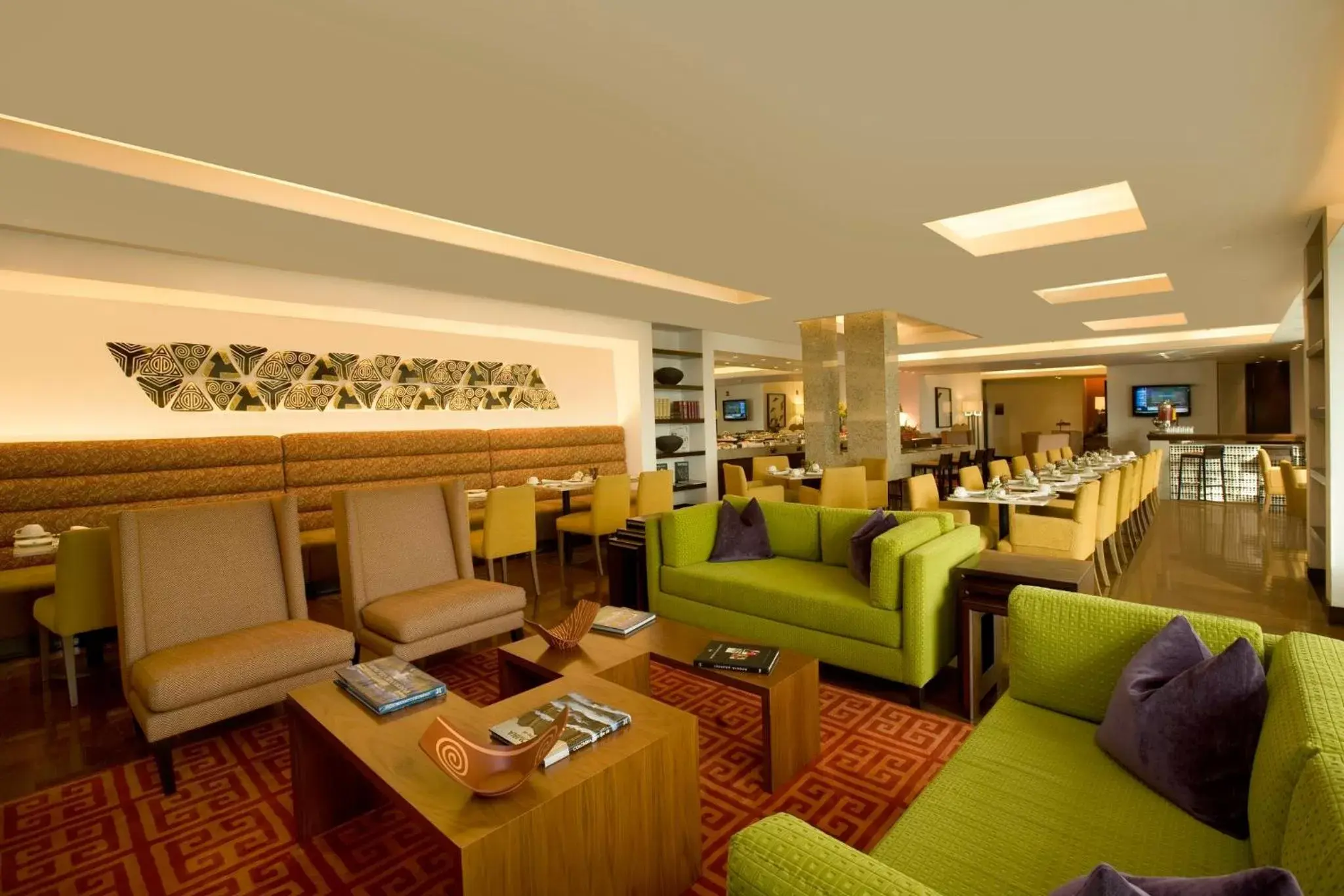 Lounge or bar, Seating Area in Bogotá Marriott Hotel