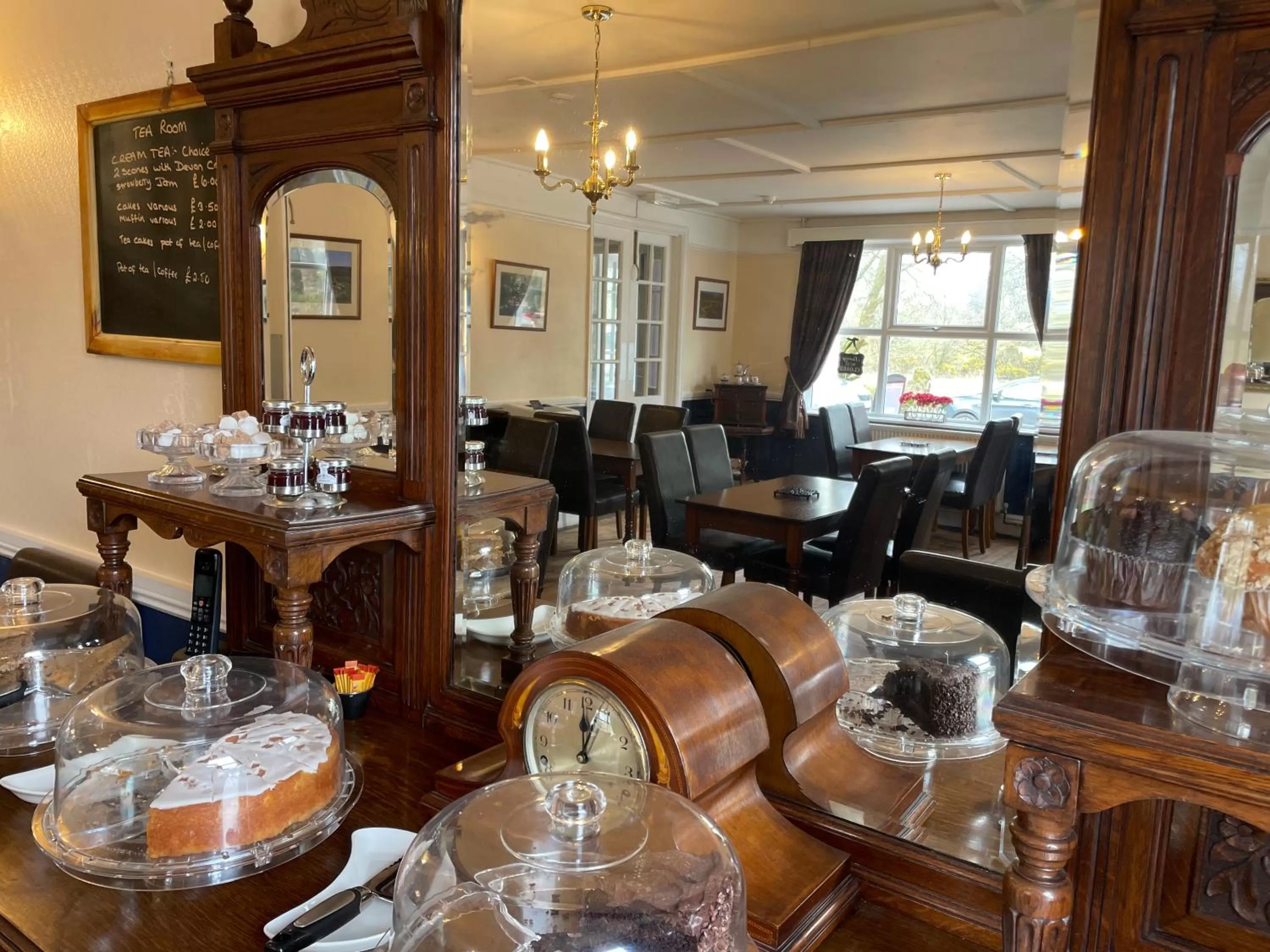 Restaurant/Places to Eat in East Dart Inn