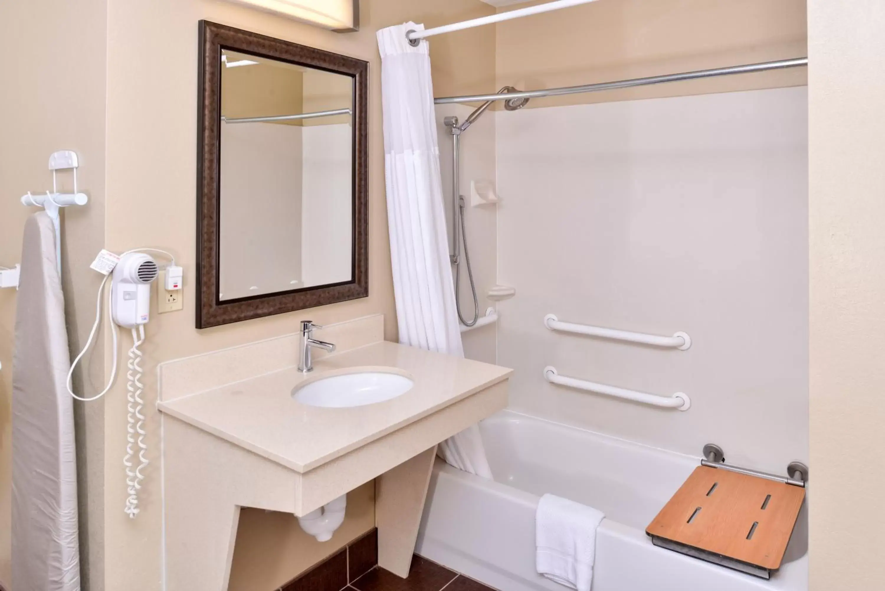 Bathroom in Staybridge Suites O'Fallon Chesterfield, an IHG Hotel