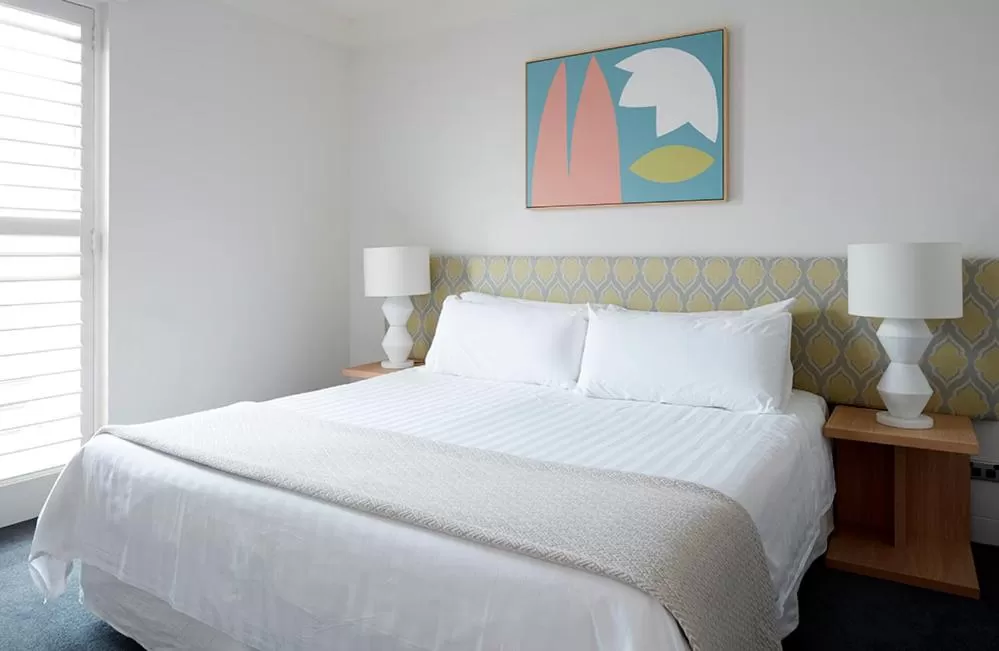 Bed in Hotel Ravesis