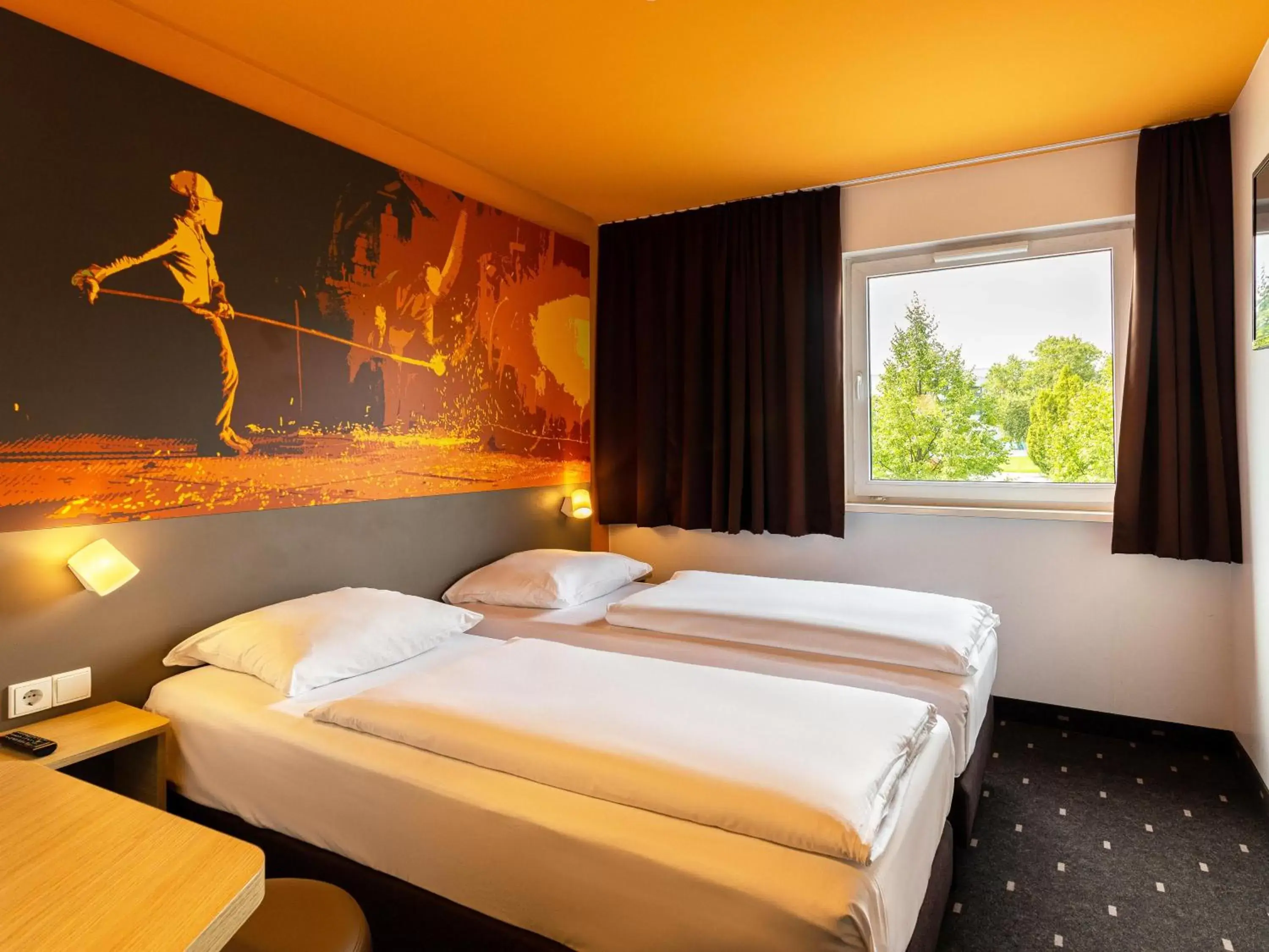 Photo of the whole room, Bed in B&B Hotel Essen