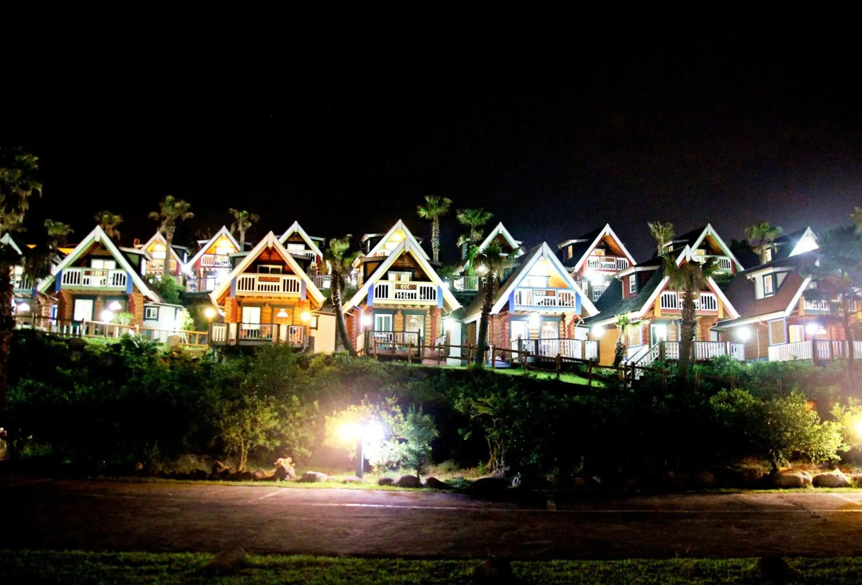 Garden view in Jungmun Log Pension & Resort Garden view in Jungmun Log Pension & Resort
