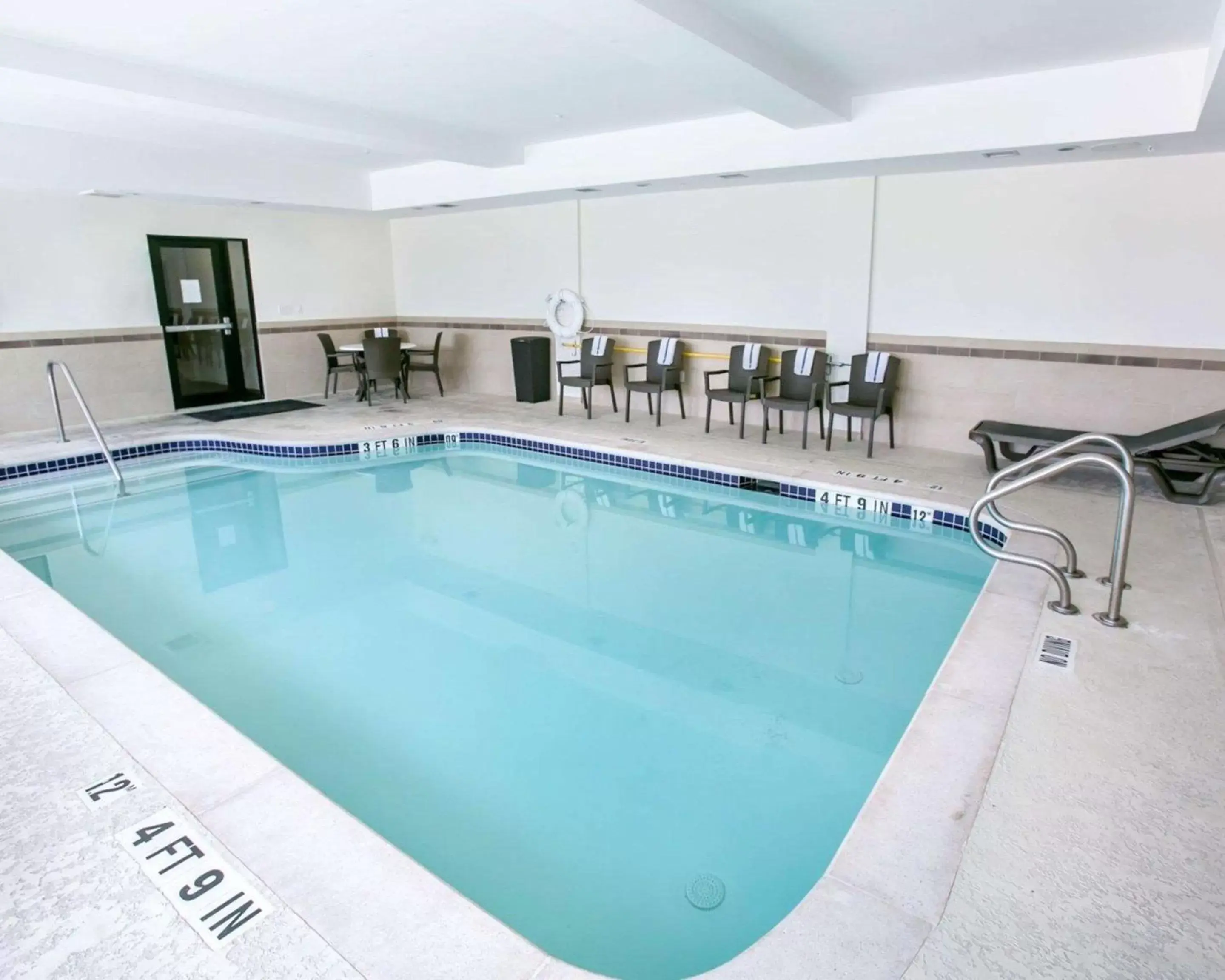 On site, Swimming Pool in Sleep Inn & Suites Austin