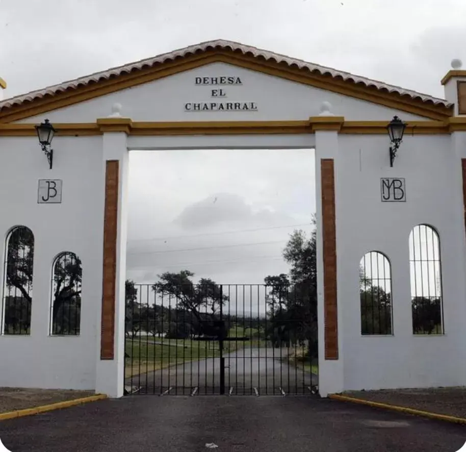 Facade/entrance, Property Building in Alojamiento Rural Finca Barral