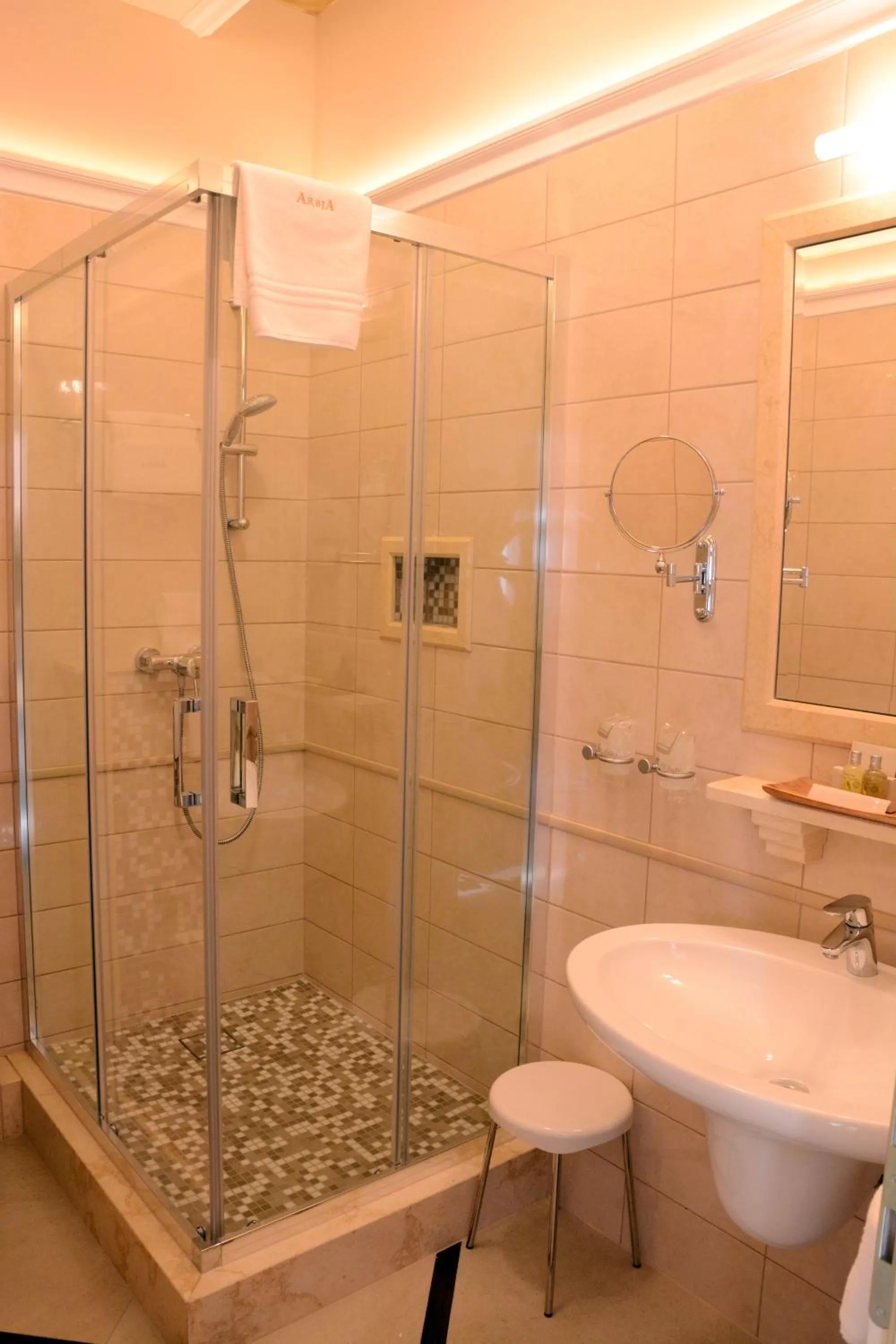 Arbia Dorka Heritage Palace