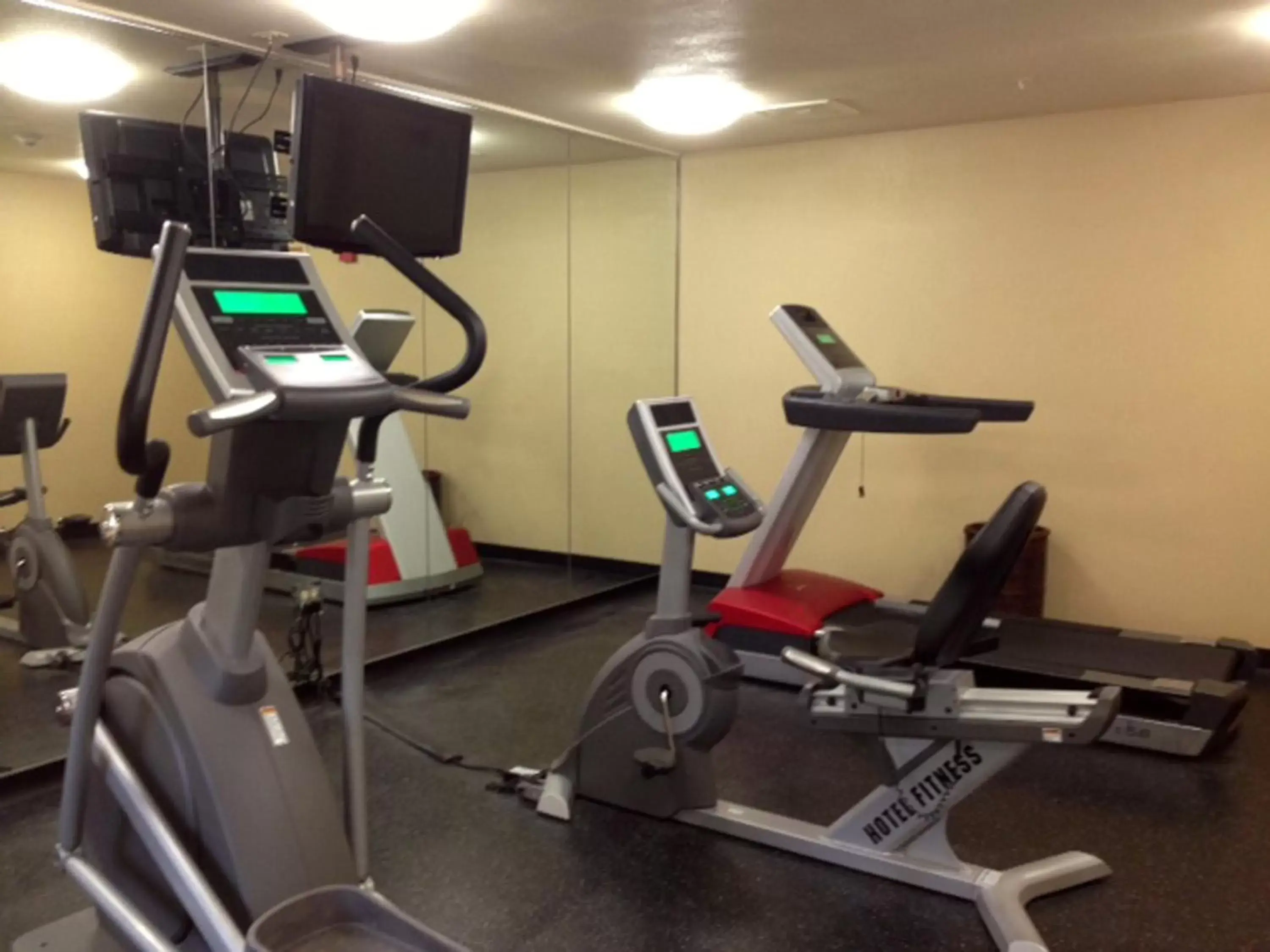 Fitness centre/facilities, Fitness Center/Facilities in Extended Stay America Suites - Boston - Waltham - 32 4th Ave