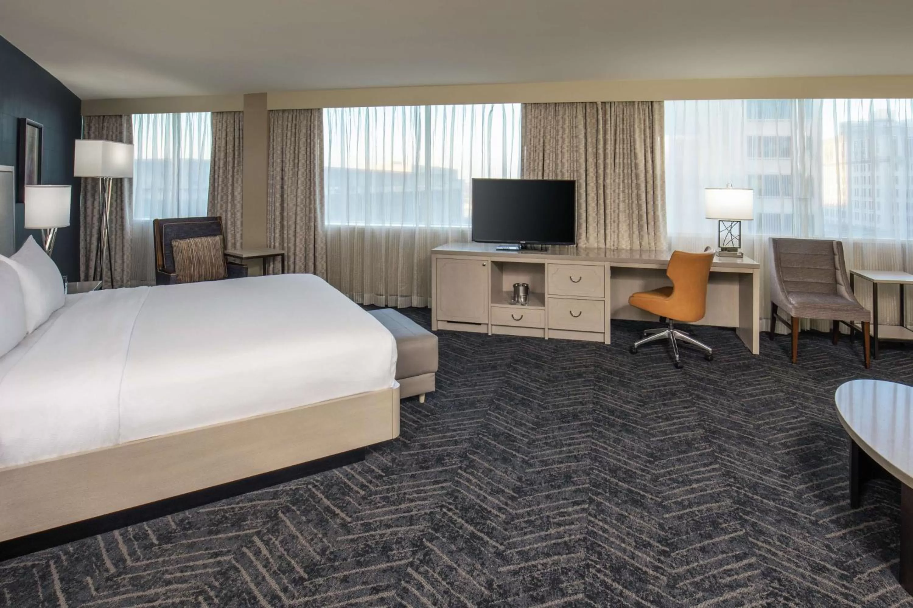 Photo of the whole room, Bed in DoubleTree by Hilton Hotel Nashville Downtown