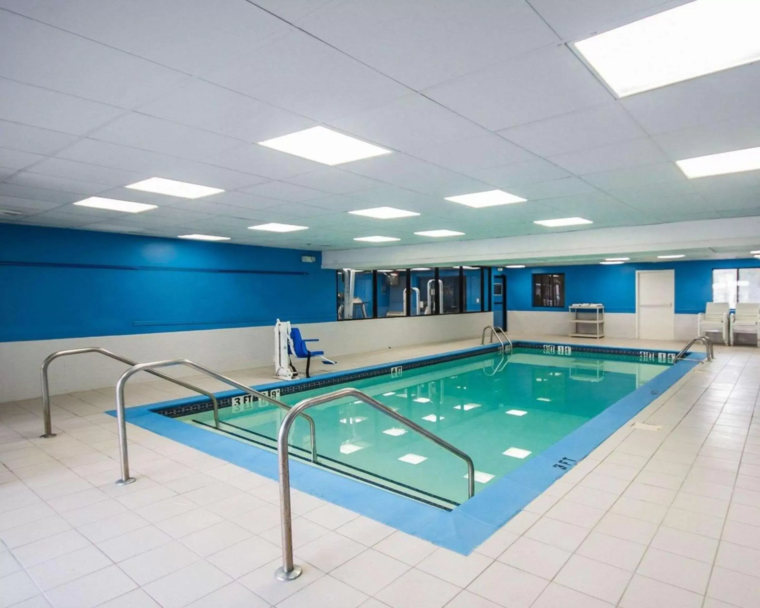 On site, Swimming Pool in Americas Best Value Inn Torrington, CT