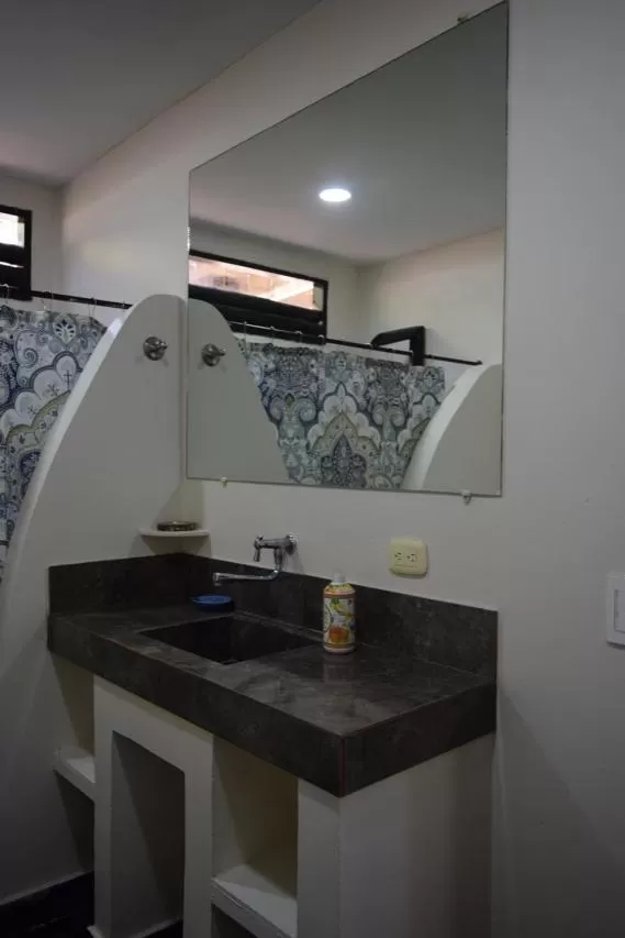 Bathroom in Massalli Sanctuary Lodge