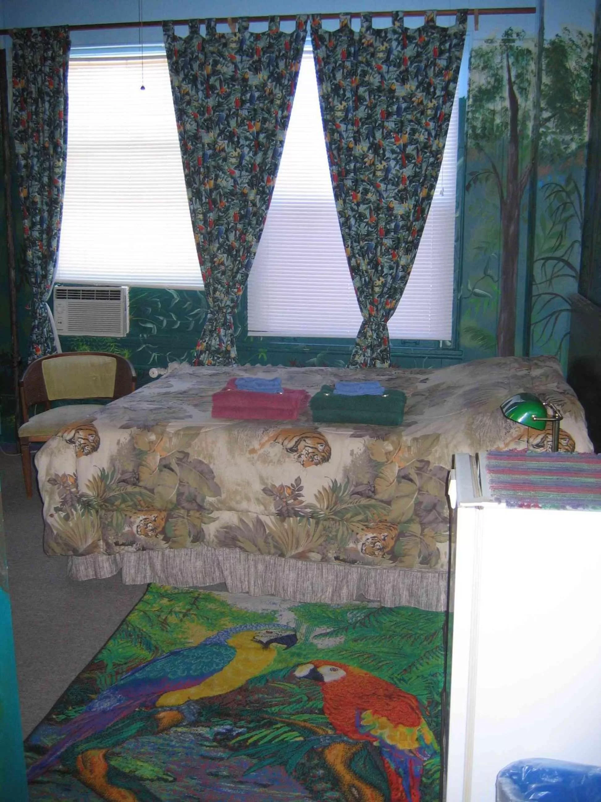 Decorative detail in The Pirate Haus Inn