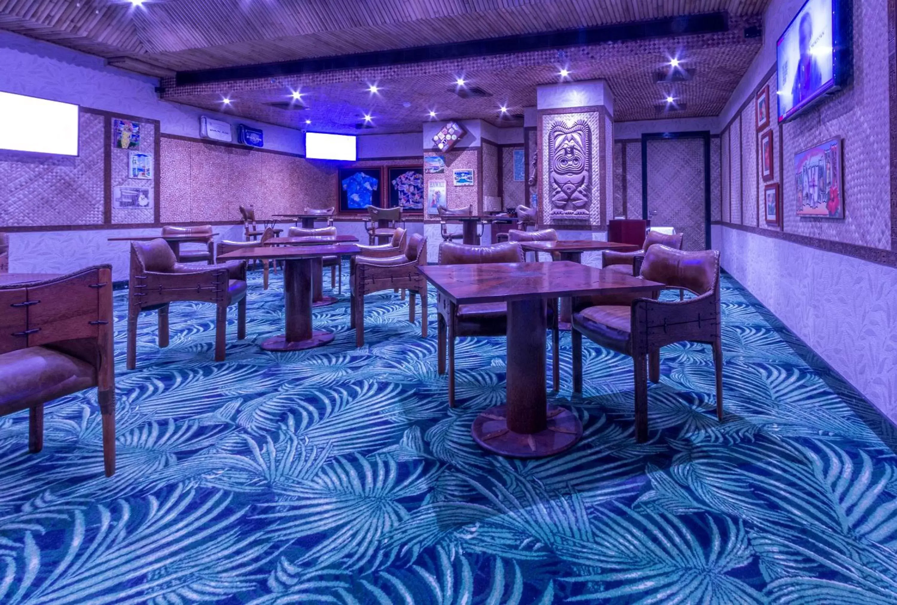 Restaurant/places to eat in Elite Crystal Hotel Restaurant/places to eat in Elite Crystal Hotel