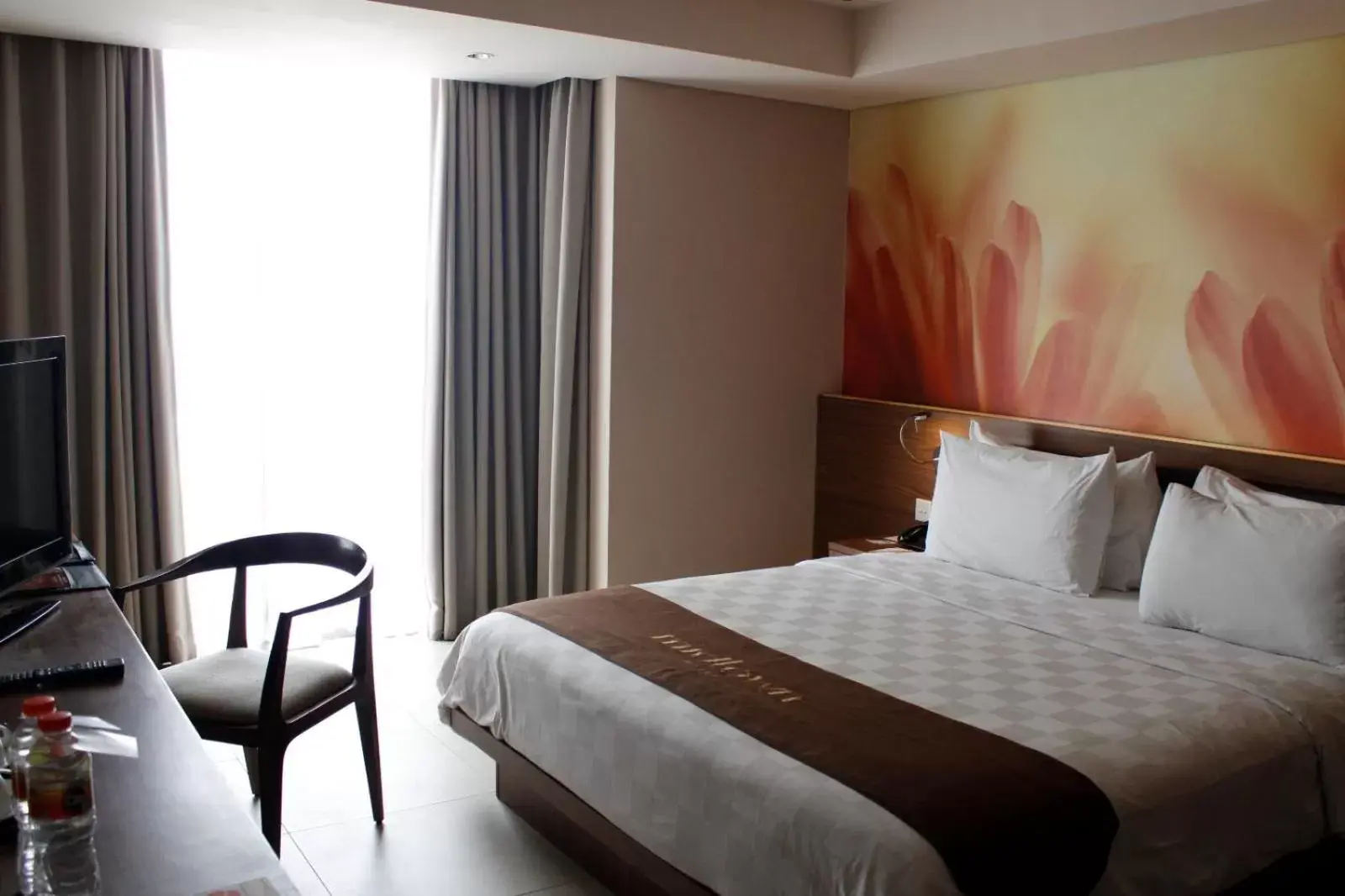 Bed in Midtown Hotel Surabaya