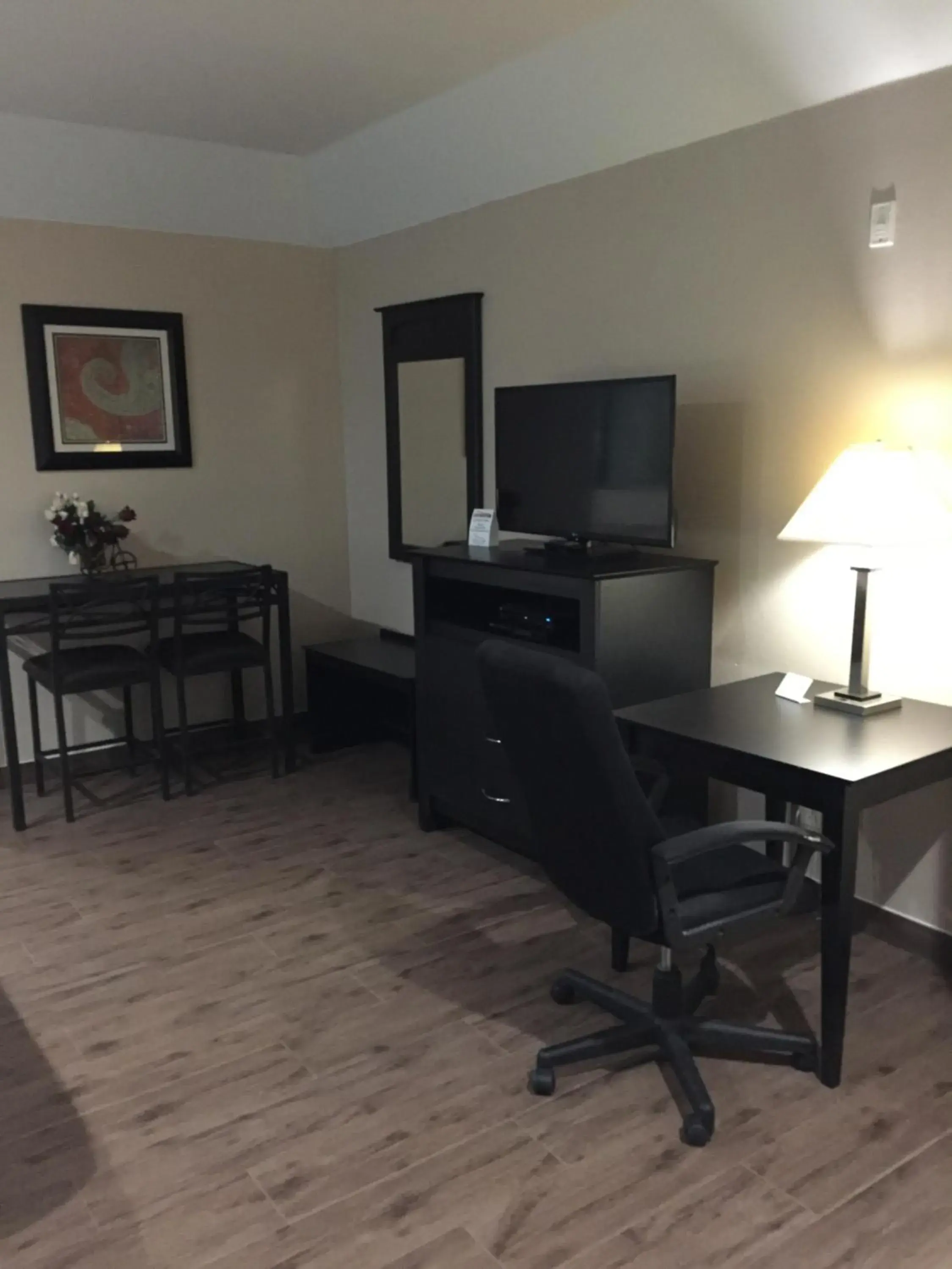 Other, TV/Entertainment Center in Scottish Inns & Suites Timber Creek, Houston, TX