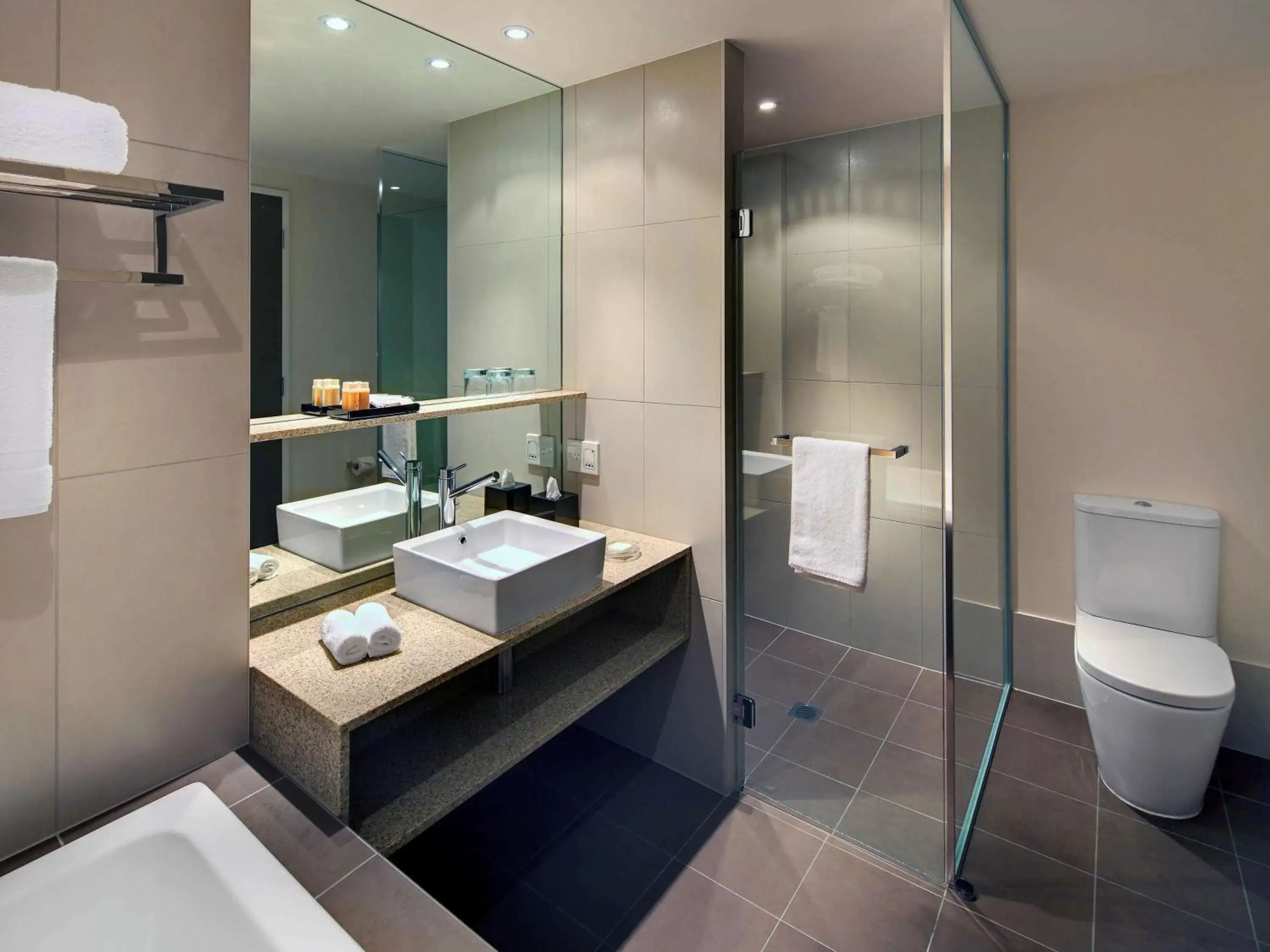 Photo of the whole room, Bathroom in Pullman Adelaide
