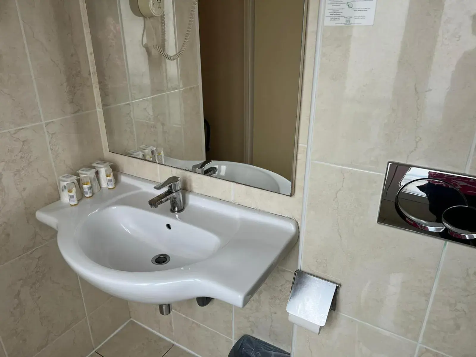 Bathroom in 121 Paris Hotel