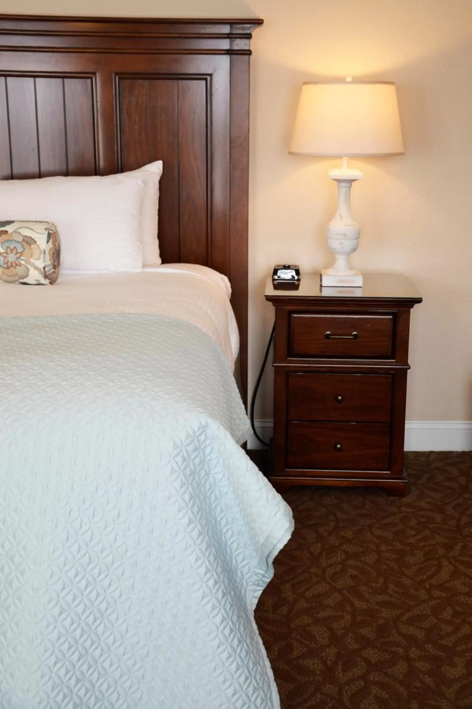 Photo of the whole room, Bed in Mountain View Grand Resort & Spa