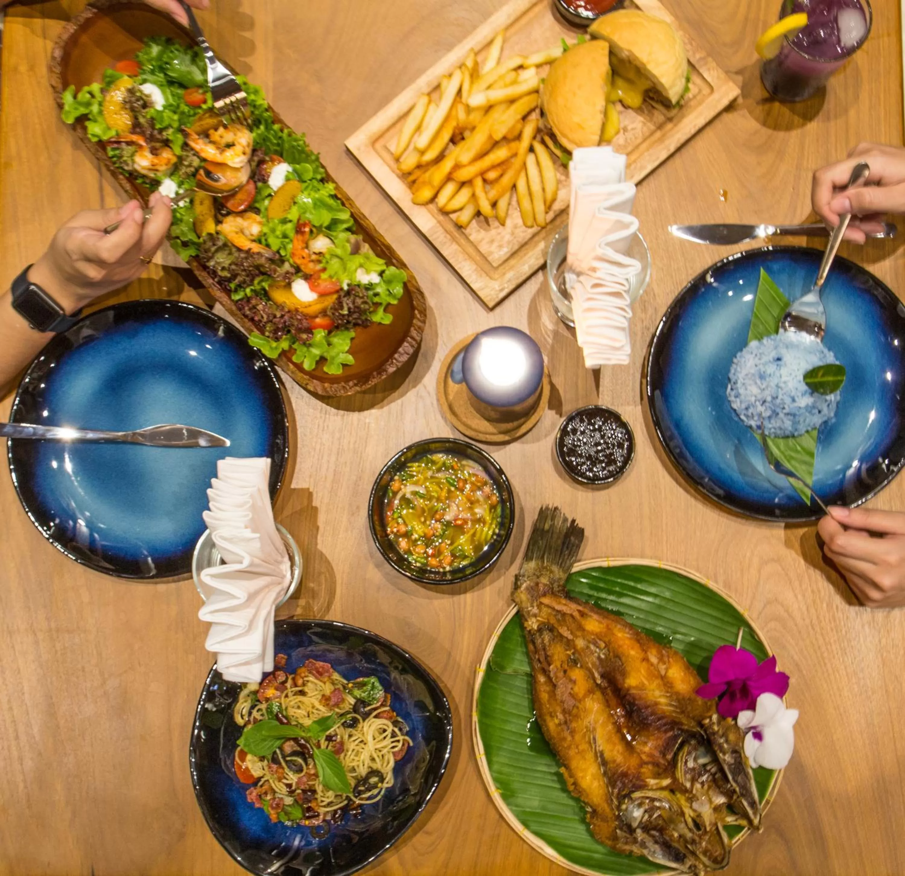 Food and drinks in Rest Sea Resort Koh Kood