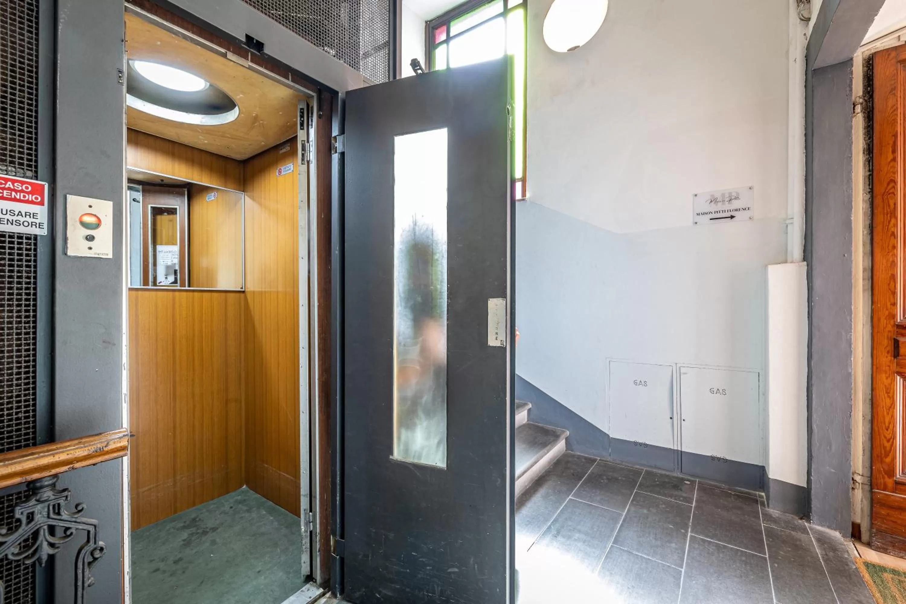 elevator in Maison Pitti Florence