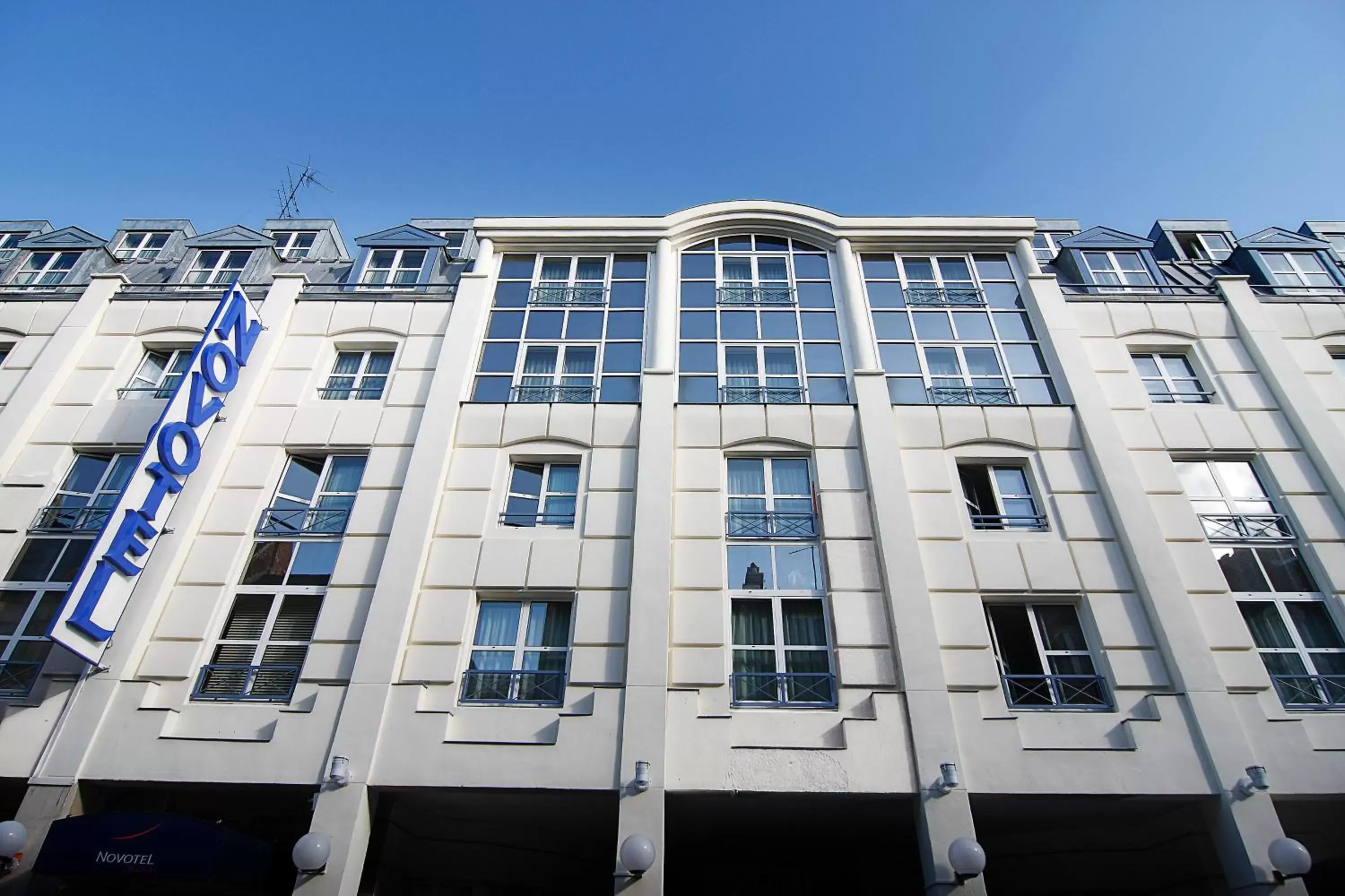 Facade/entrance in Novotel Lille Centre Grand Place