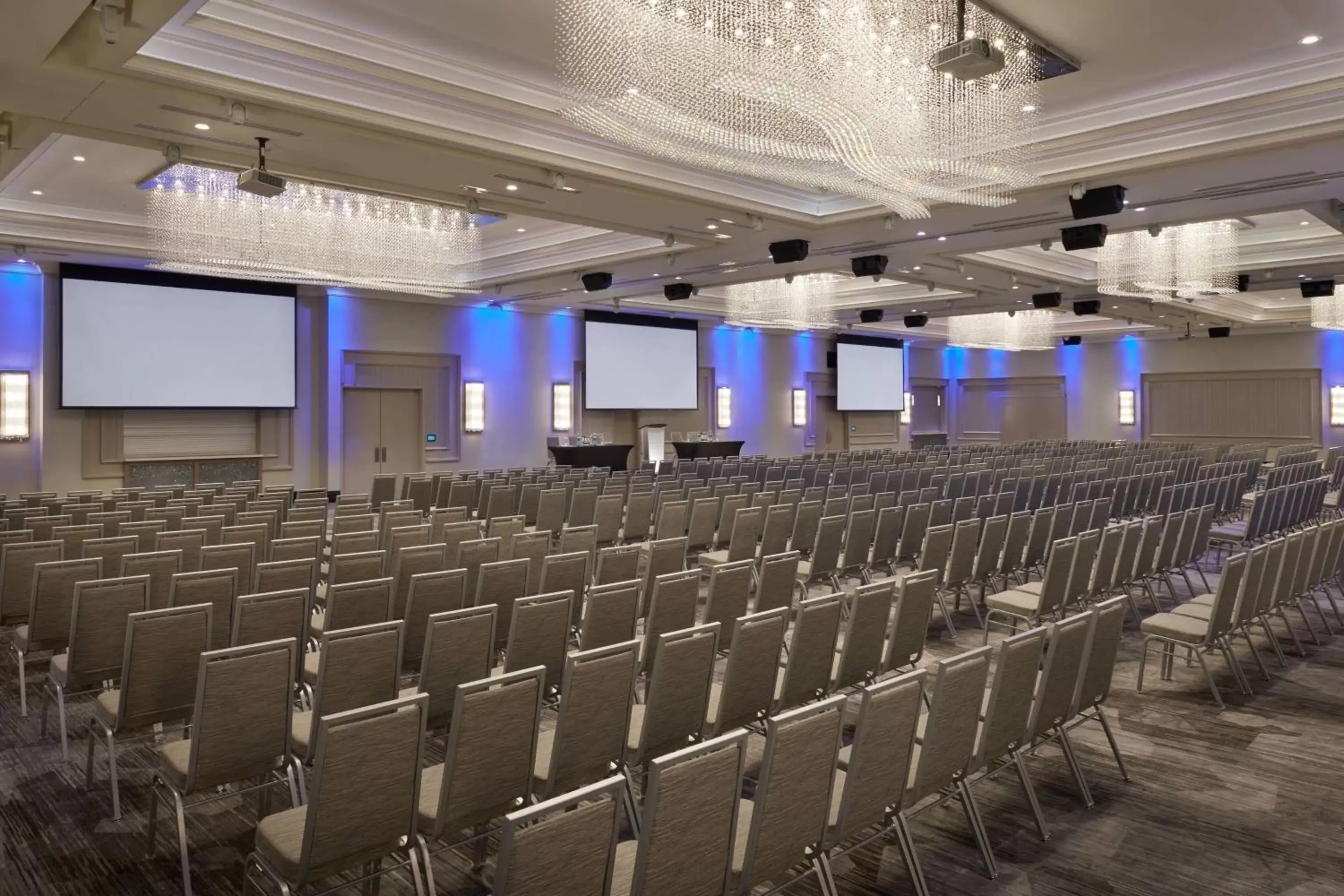 Meeting/conference room in Courtyard by Marriott Oshawa