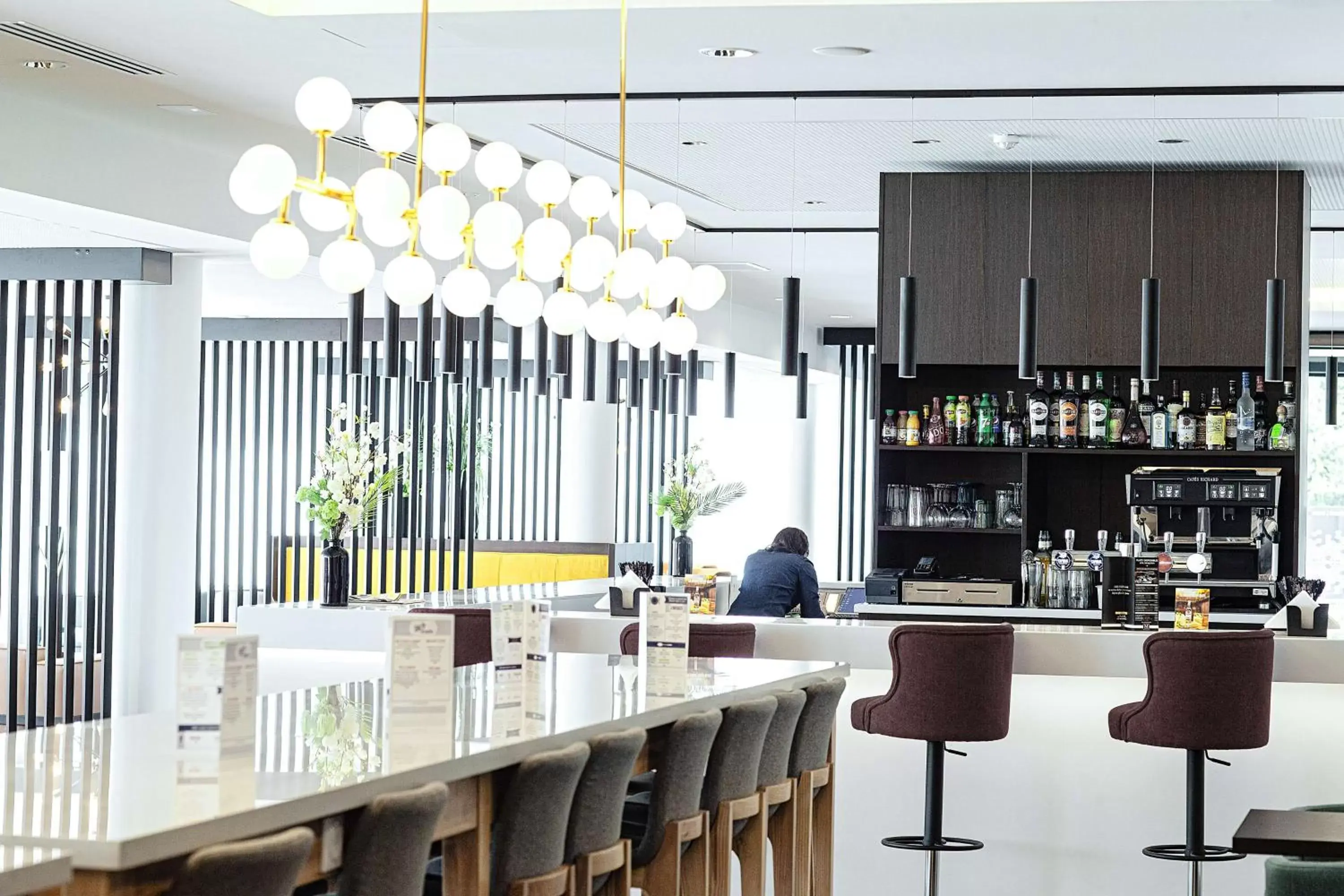 Lounge or bar, Lounge/Bar in Hampton By Hilton Toulouse Airport