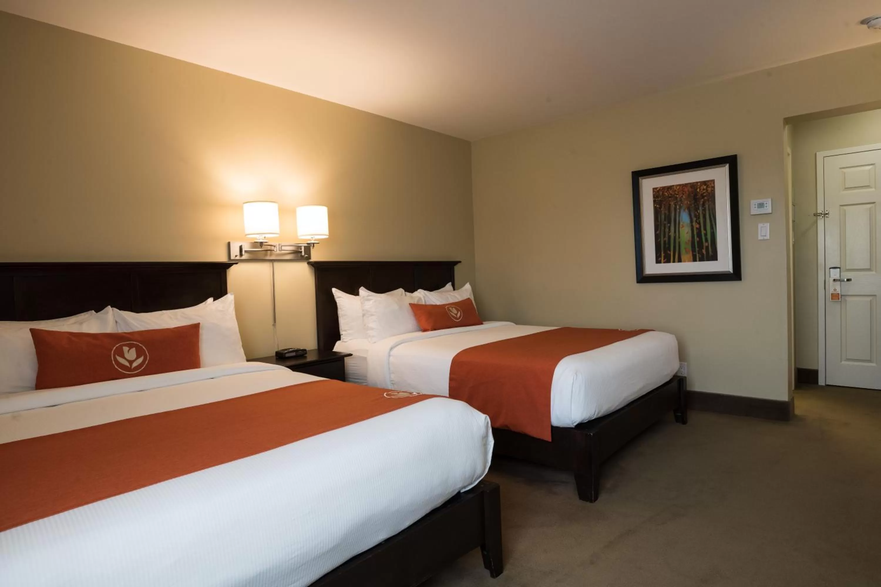 Bed in Amsterdam Inn & Suites Sussex