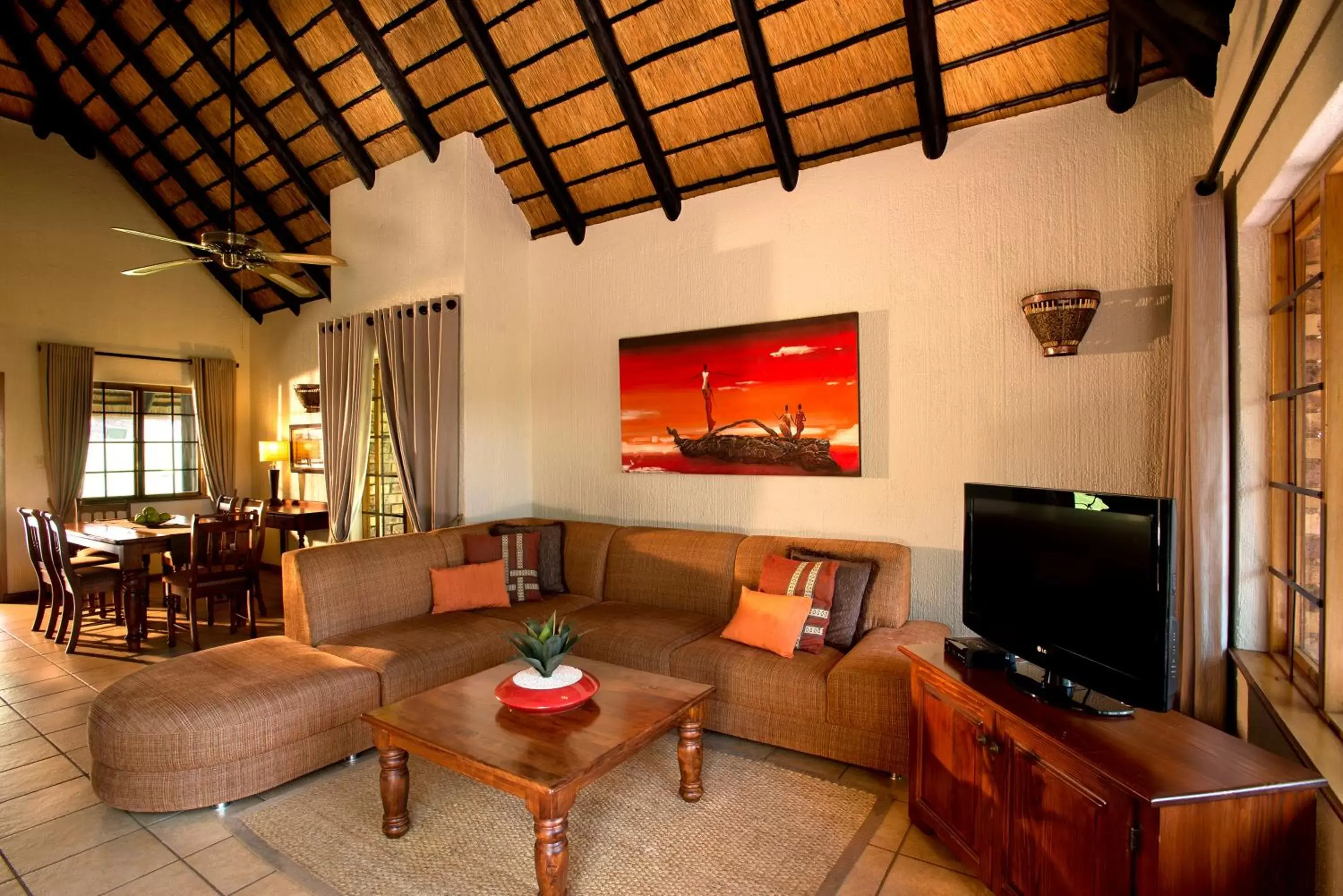 Living room, Seating Area in Kruger Park Lodge