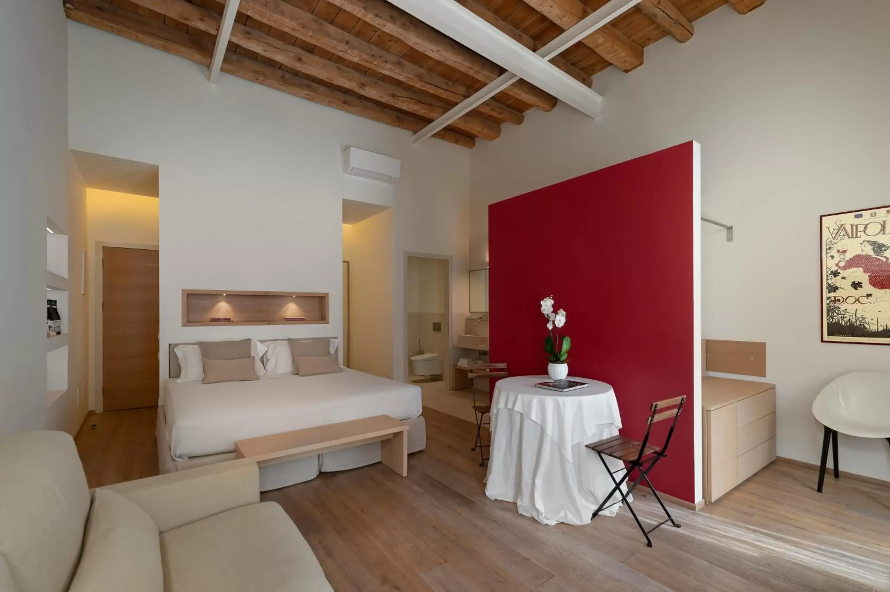 Bedroom in Massimago Wine Suites