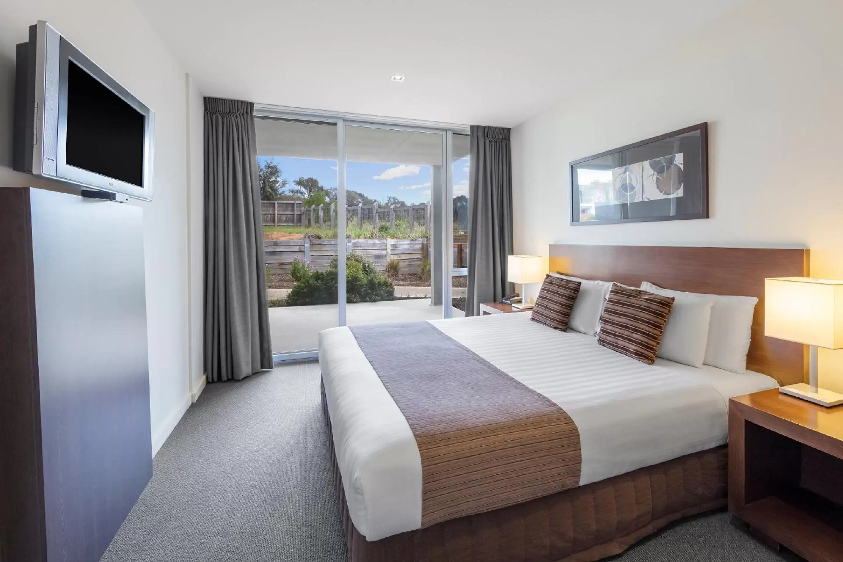 Bedroom, Bed in Wyndham Resort Torquay