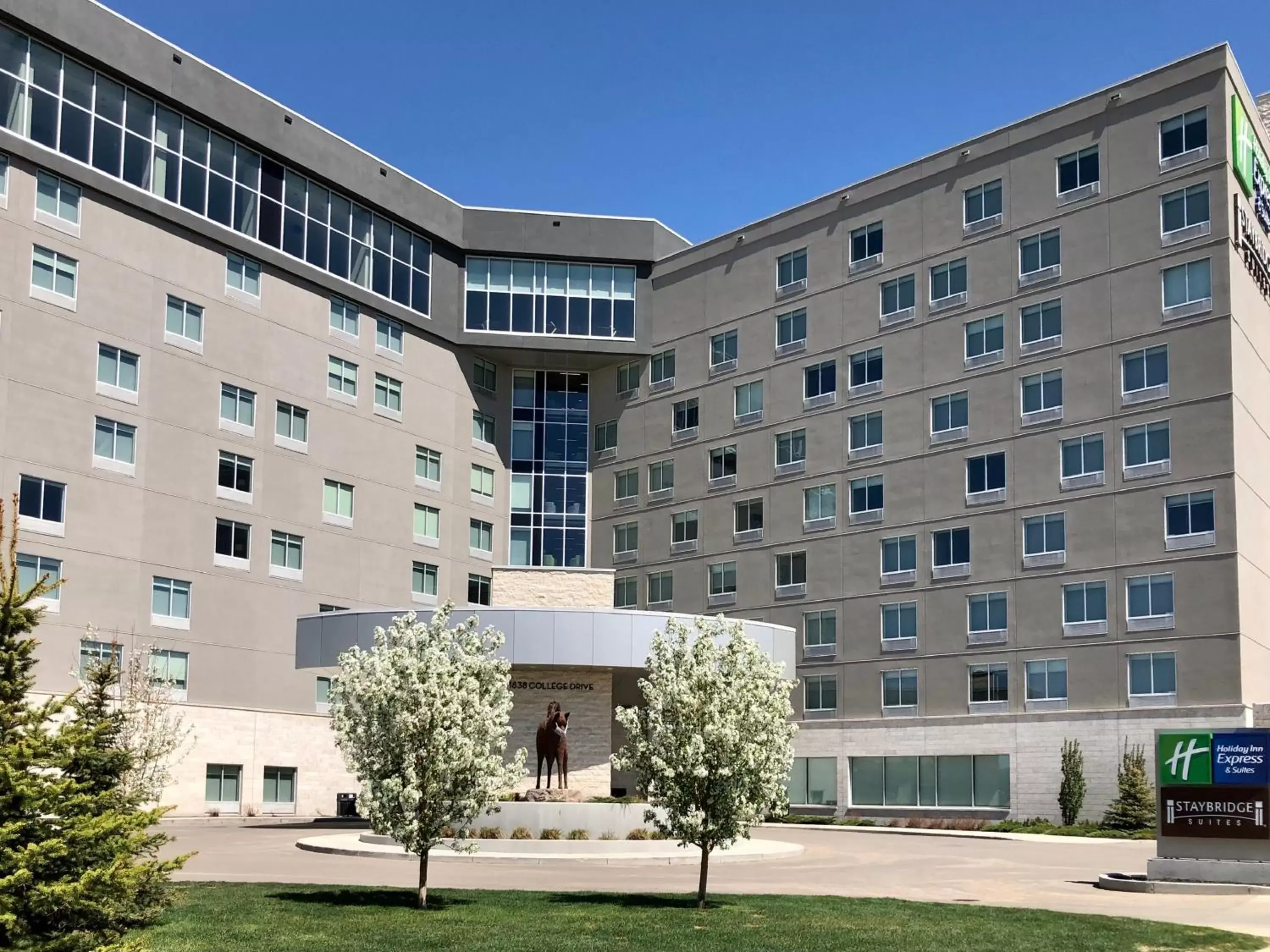 Property building in Staybridge Suites - Saskatoon - University, an IHG Hotel