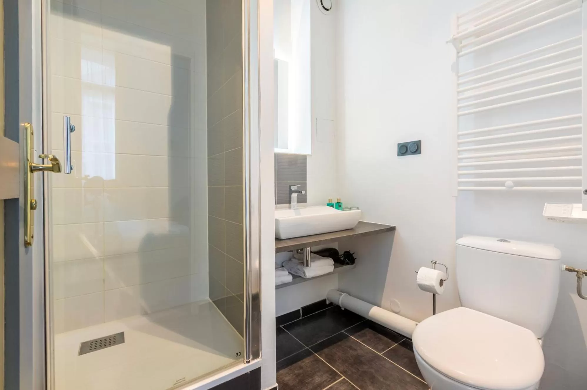 Bedroom in Au Chat Qui Dort Lille - Villa Gounod