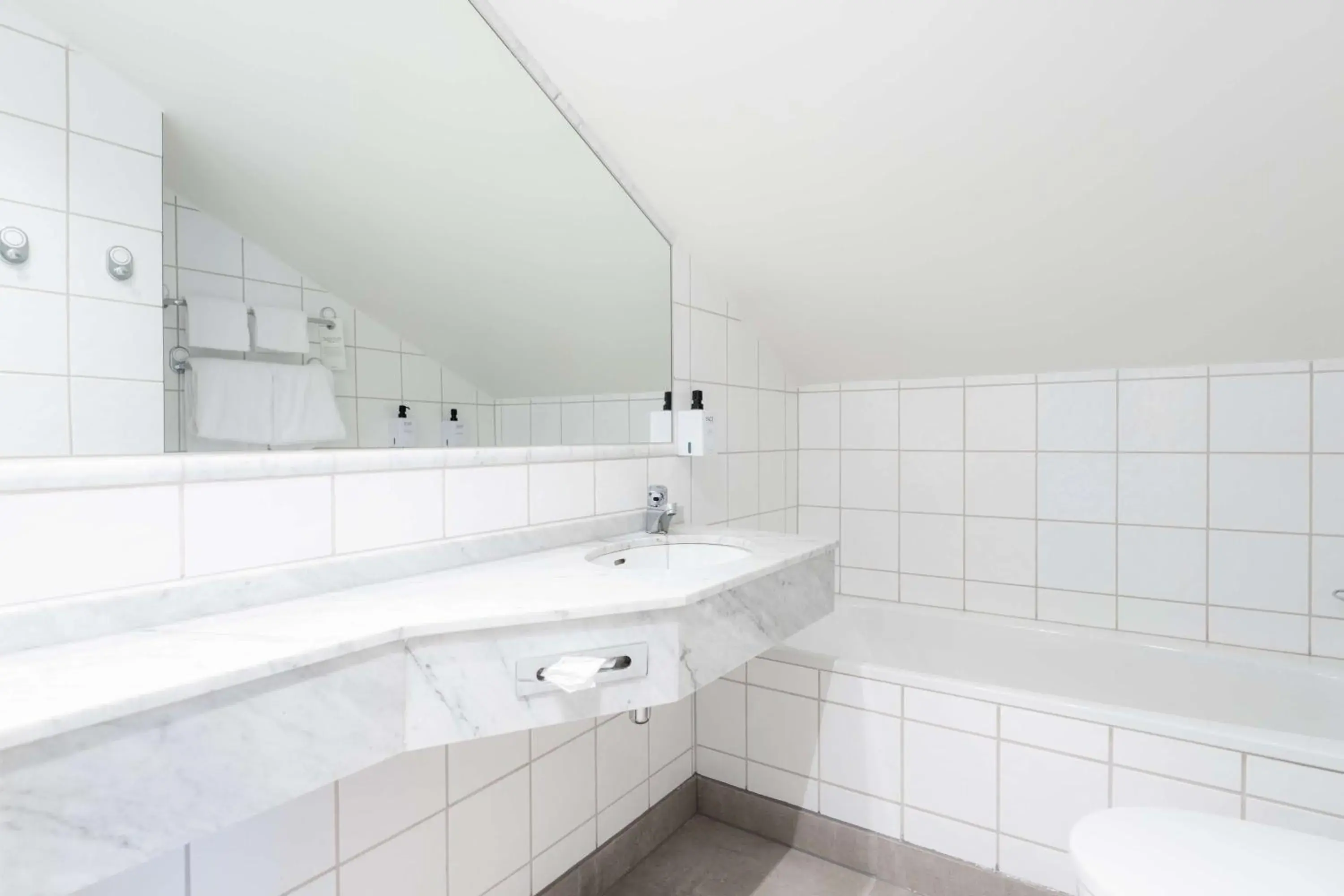 Bathroom in Scandic Oslo City