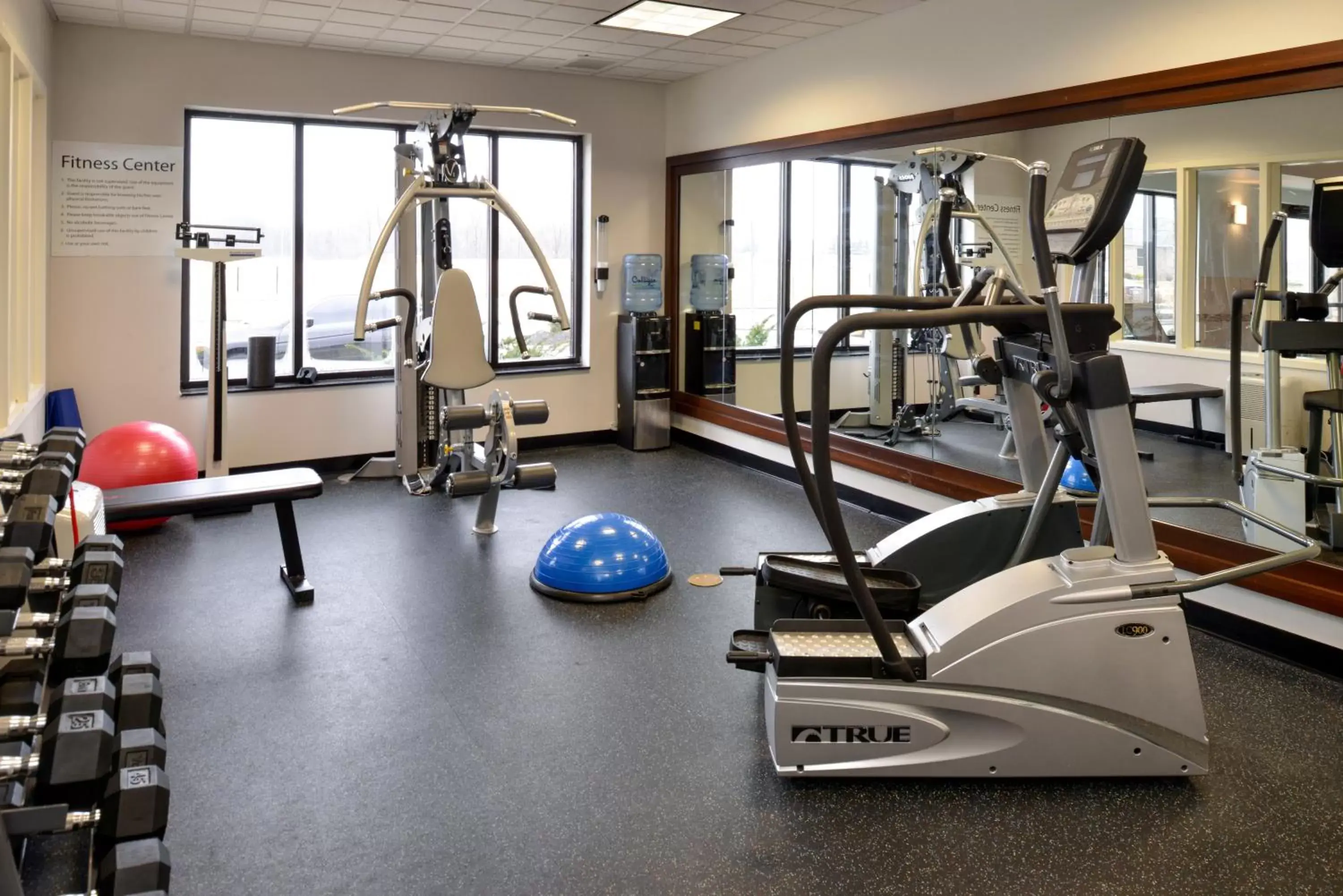 Fitness centre/facilities, Fitness Center/Facilities in Holiday Inn Express & Suites Greenfield, an IHG Hotel