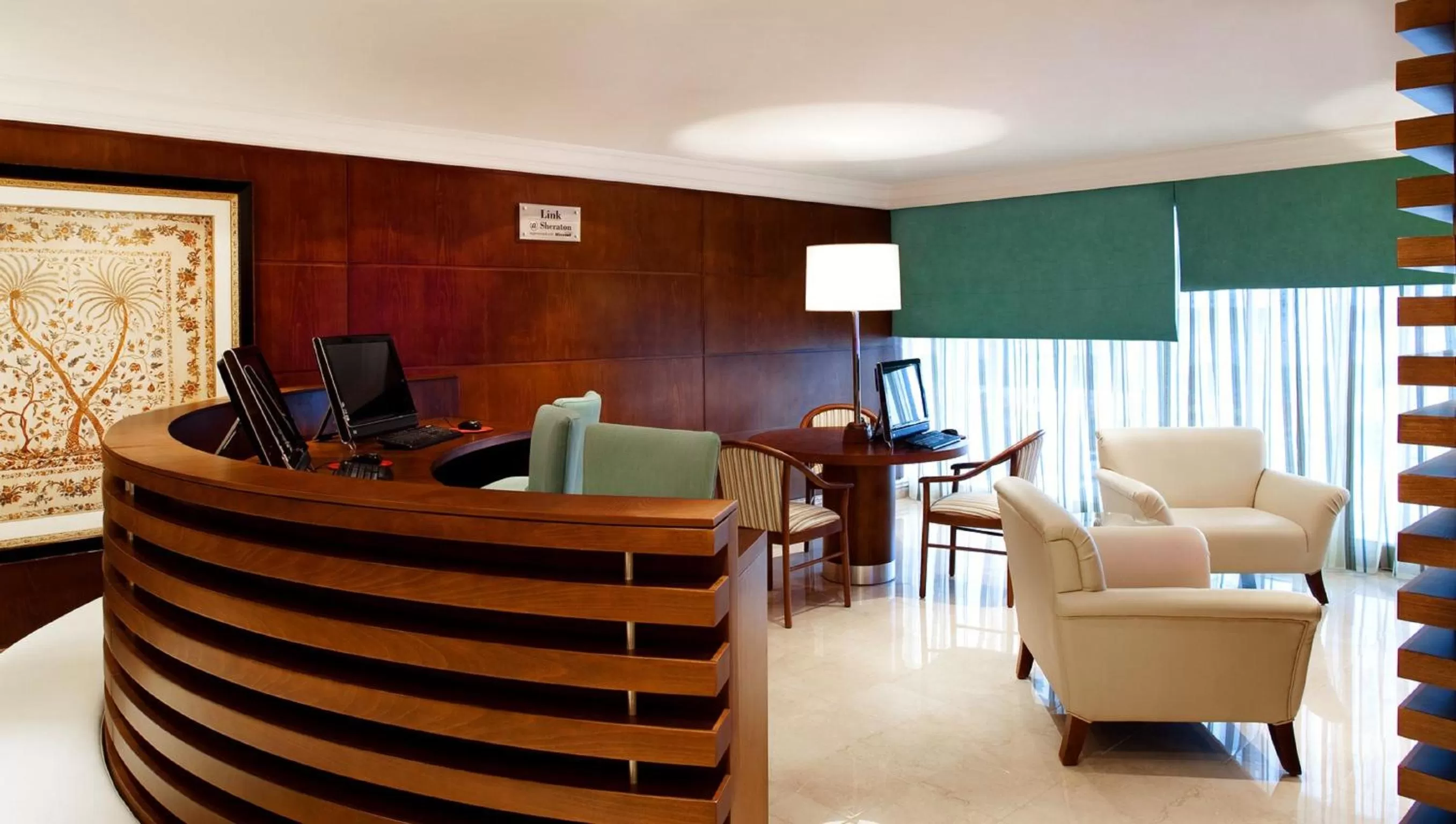 Business facilities in Sheraton Khalidiya Hotel