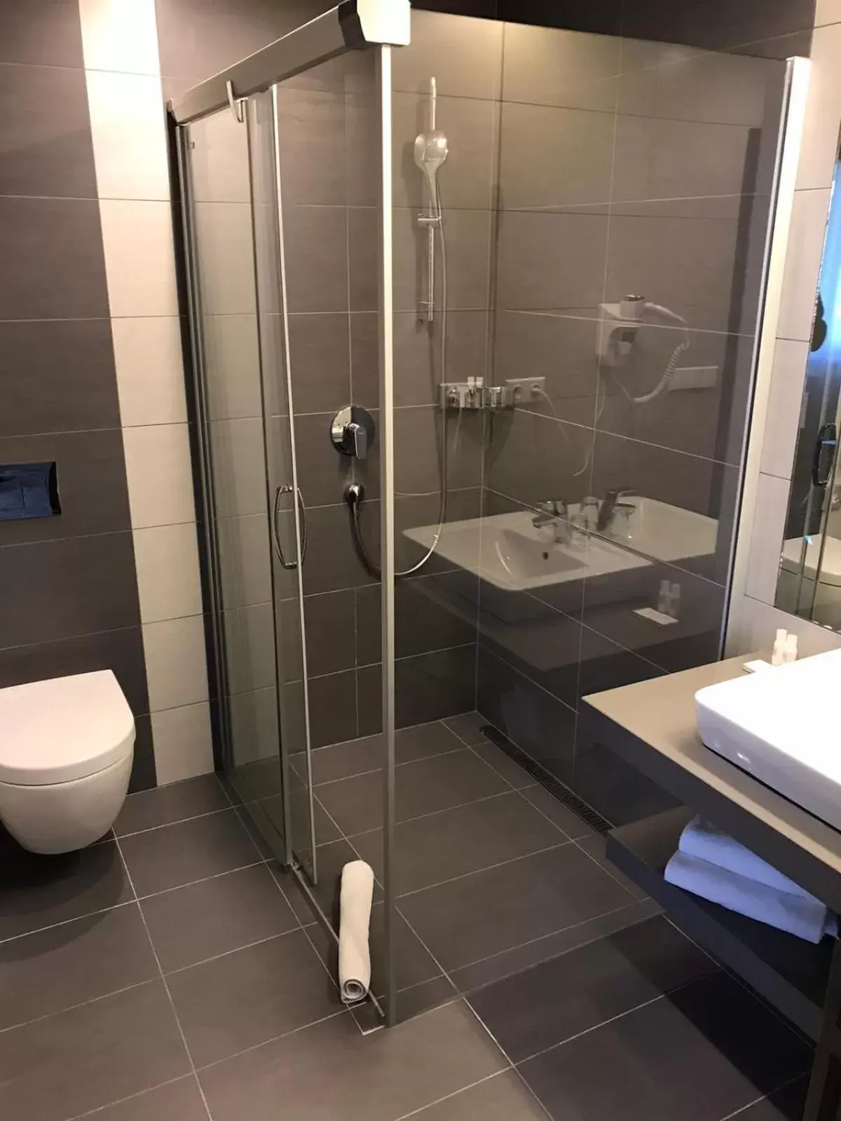 Shower, Bathroom in Wellness Hotel Step