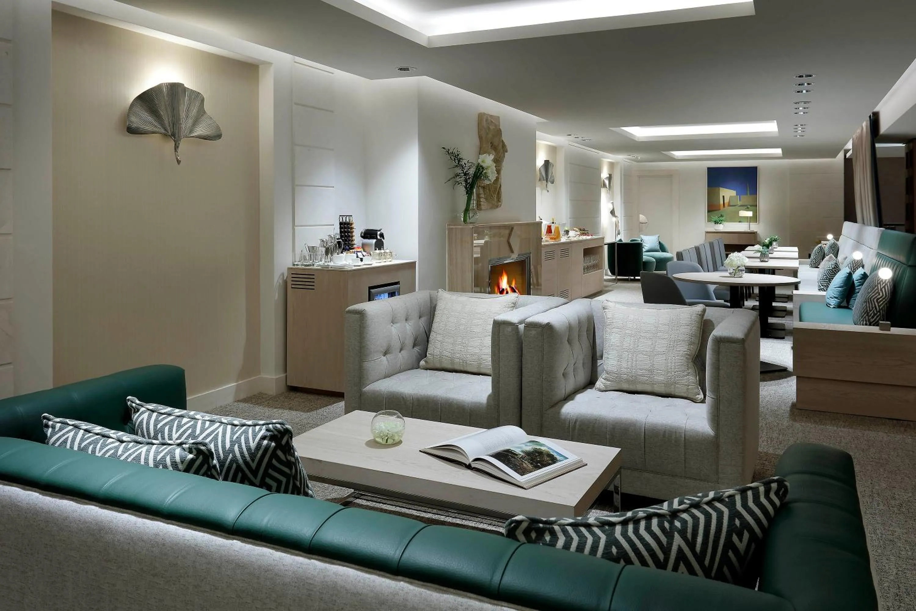 Seating area in Hyatt Regency Hesperia Madrid