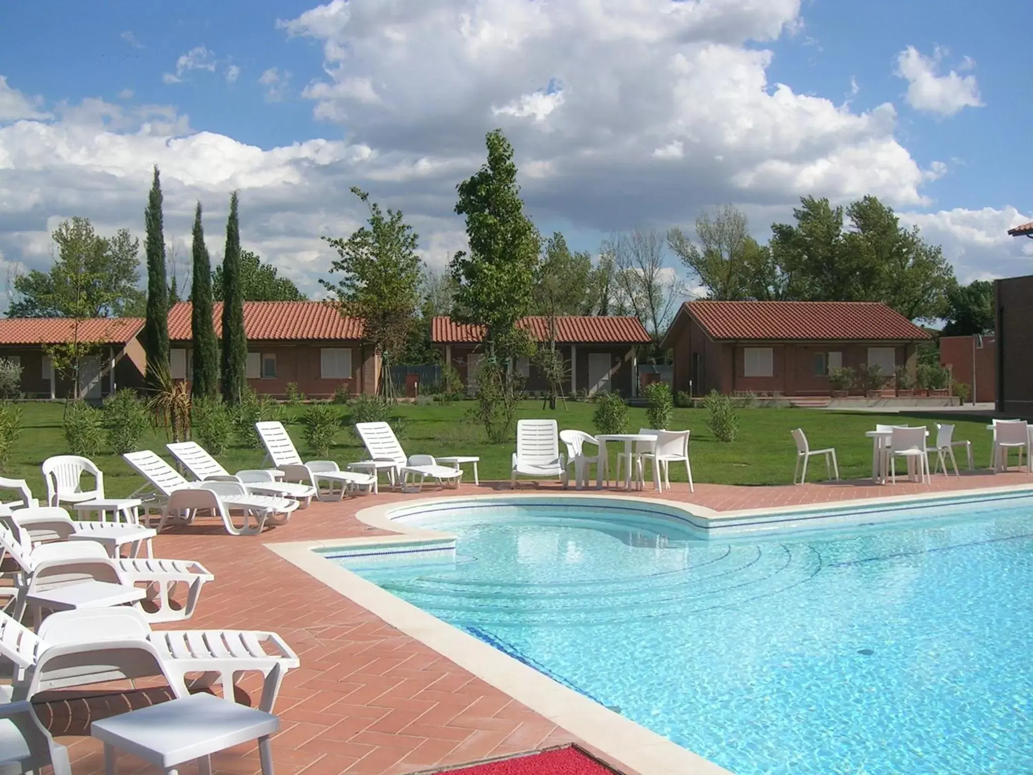 Garden, Swimming Pool in Residence San Rossore