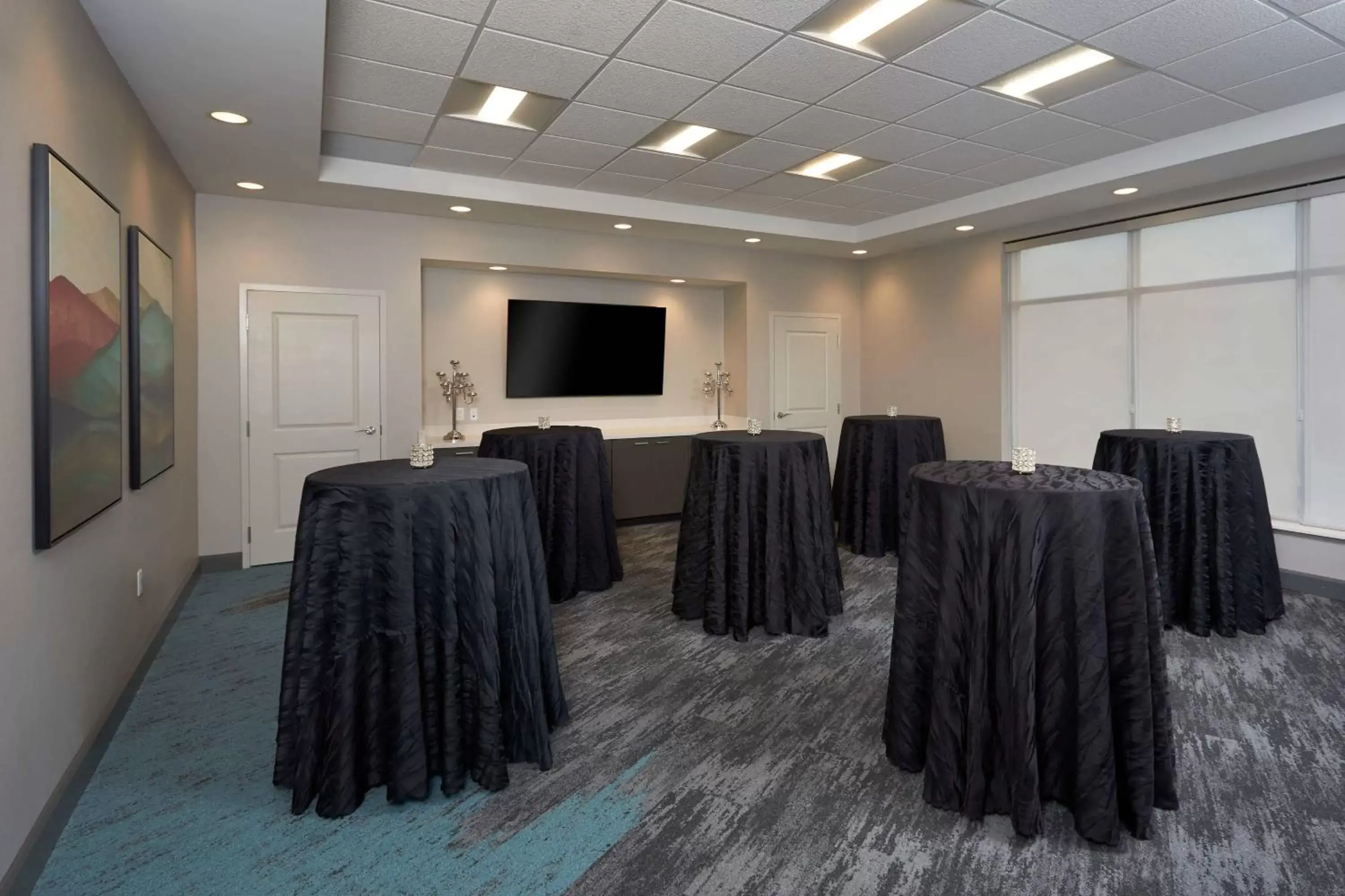 Meeting/conference room in TownePlace Suites by Marriott Hamilton