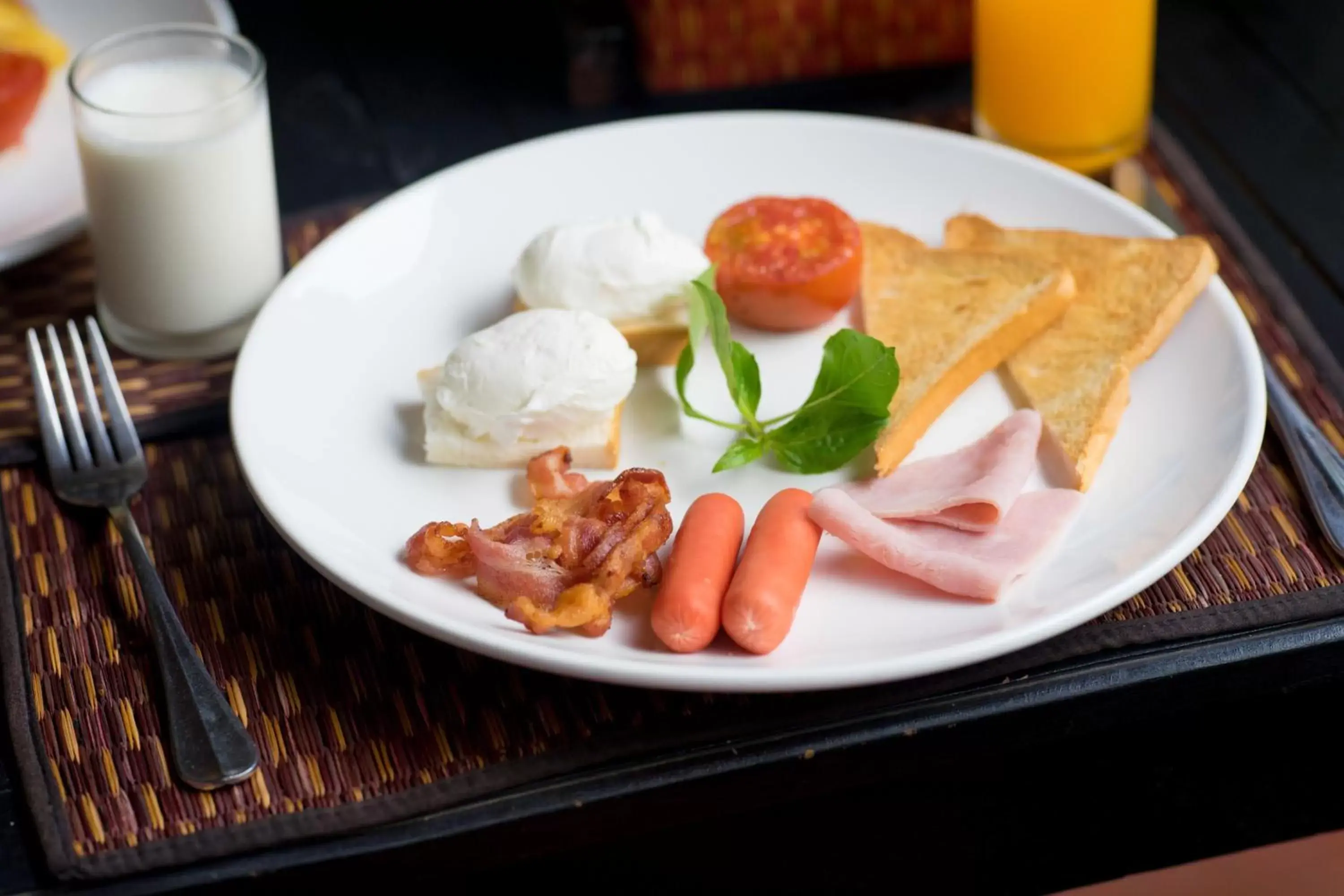 Continental breakfast in La Niche D'angkor Boutique Hotel Continental breakfast in La Niche D'angkor Boutique Hotel