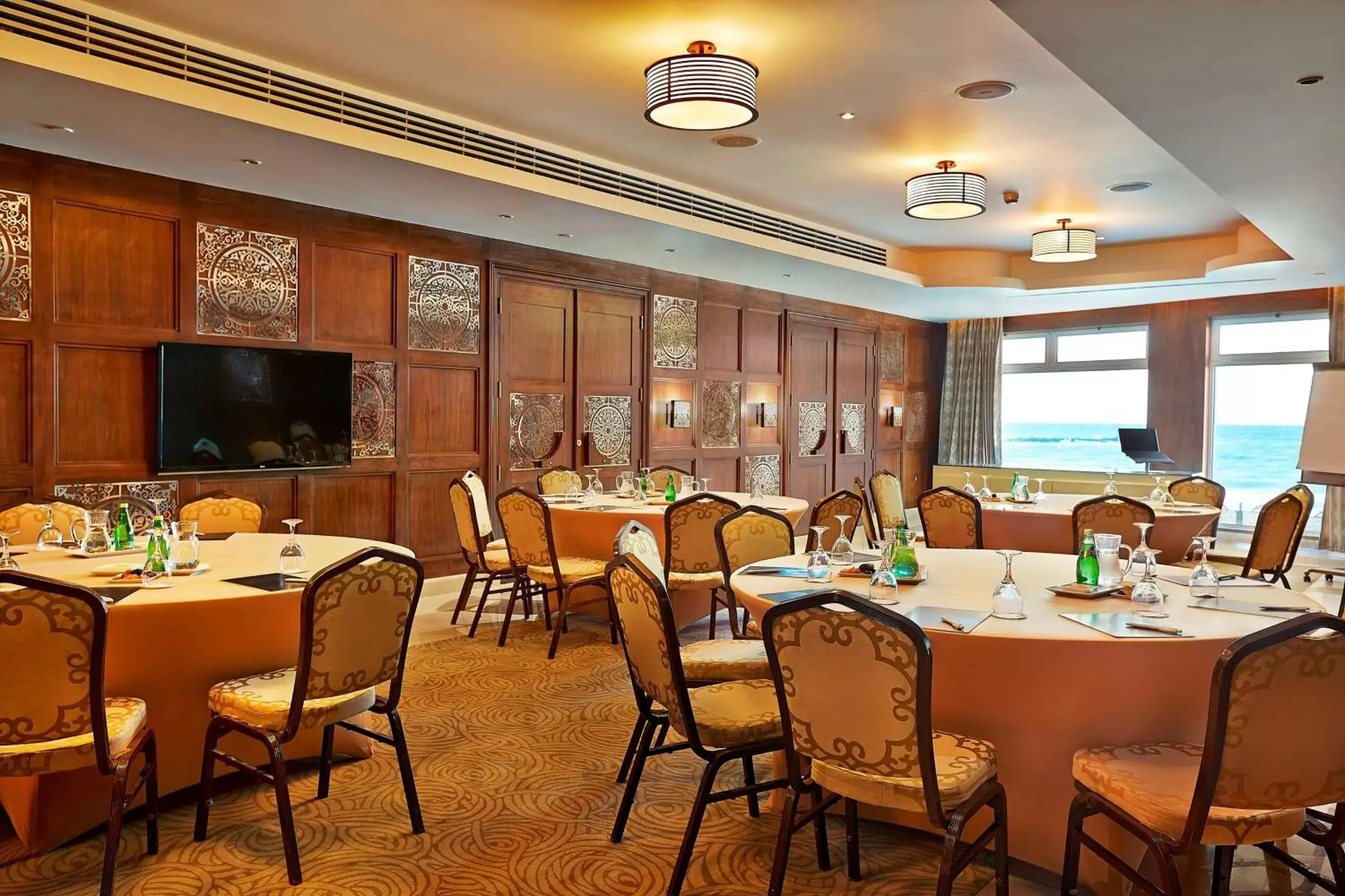 Meeting/conference room, Restaurant/Places to Eat in Hilton Alexandria Corniche