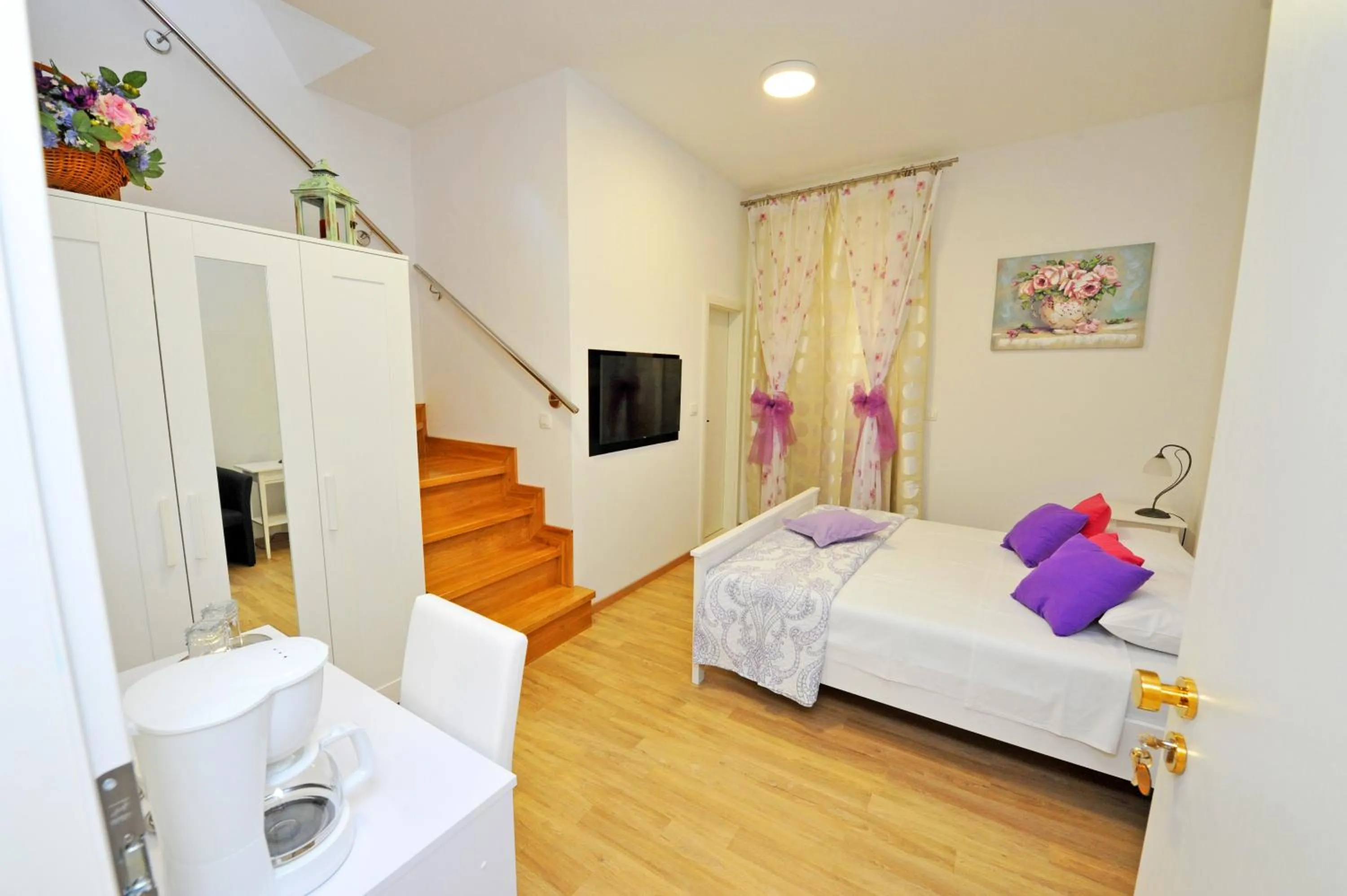 Bed in Luxury Rooms Nirvana