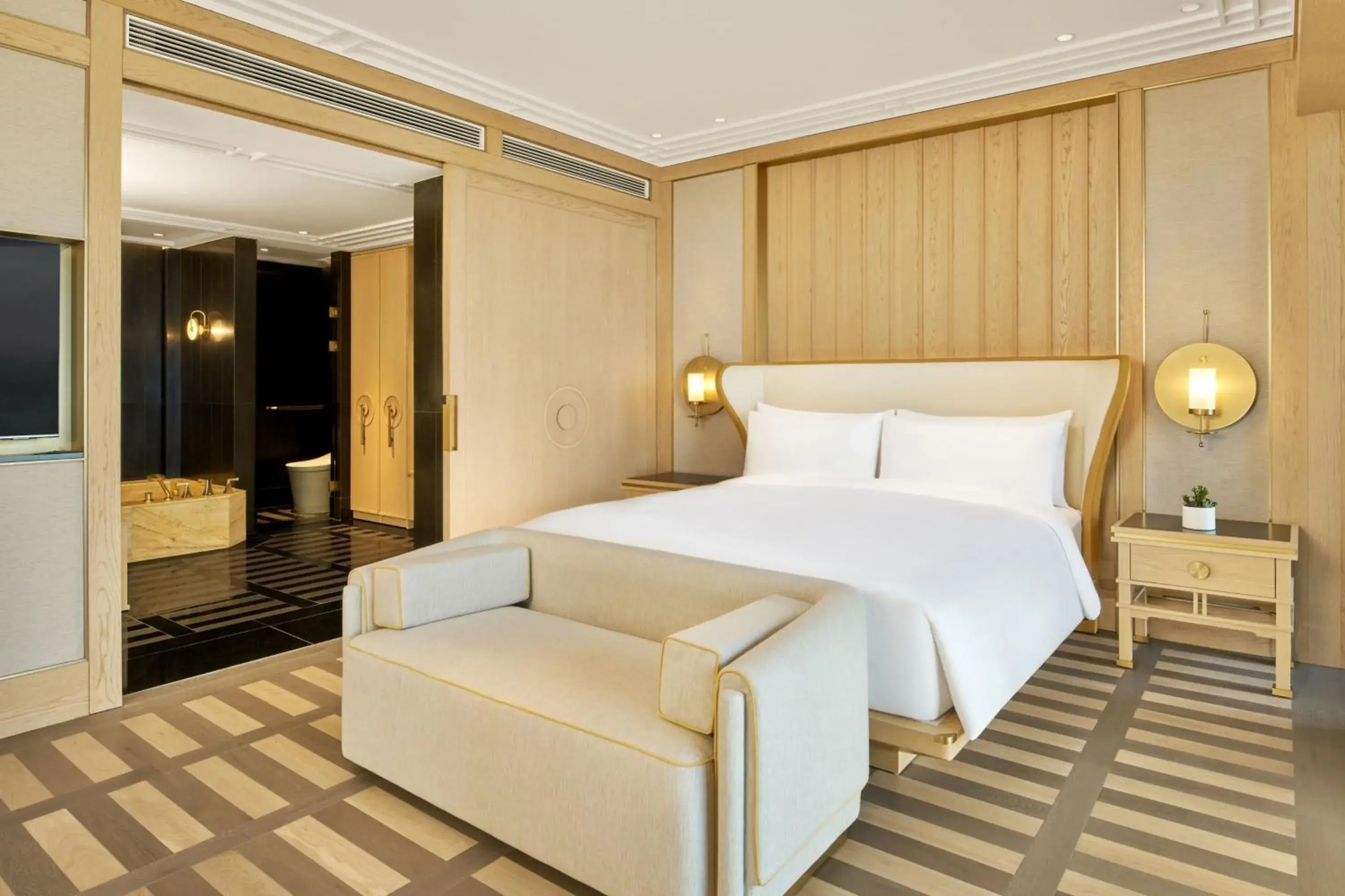 Bedroom, Bed in JW Marriott Jeju Resort & Spa