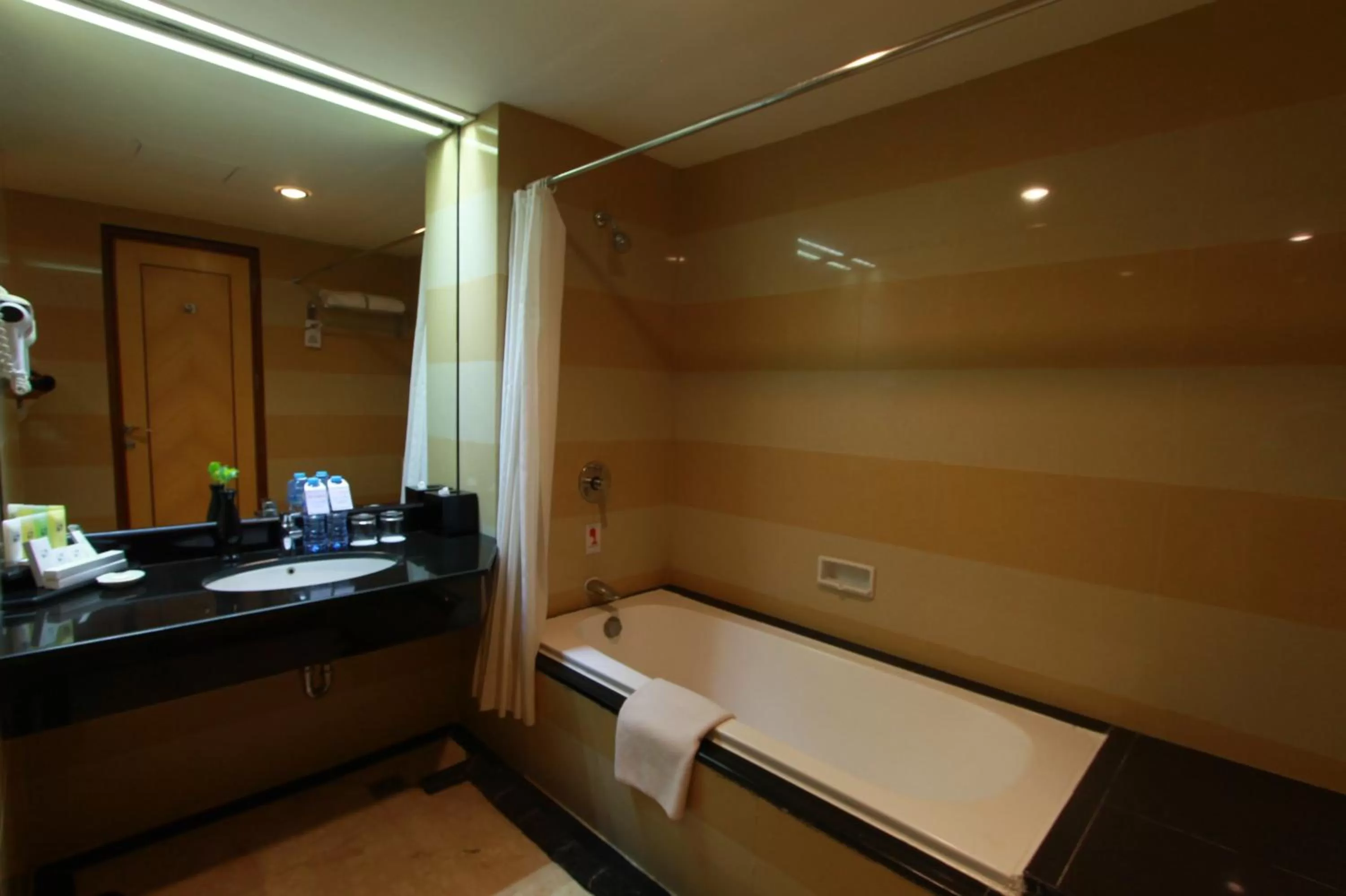 Bathroom in Swiss-Belhotel Maleosan Manado