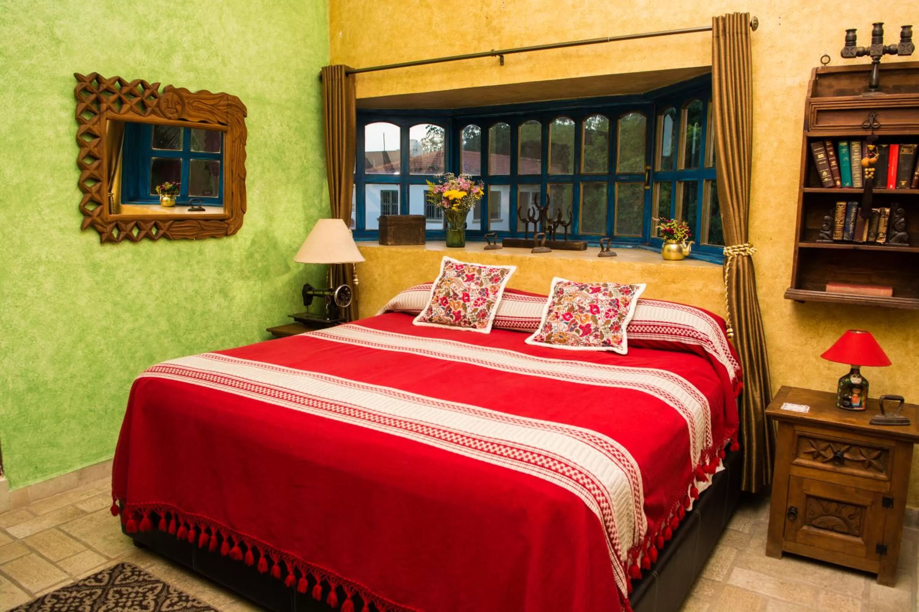 Photo of the whole room, Bed in Hacienda Boutique B&B and Spa Solo Adultos