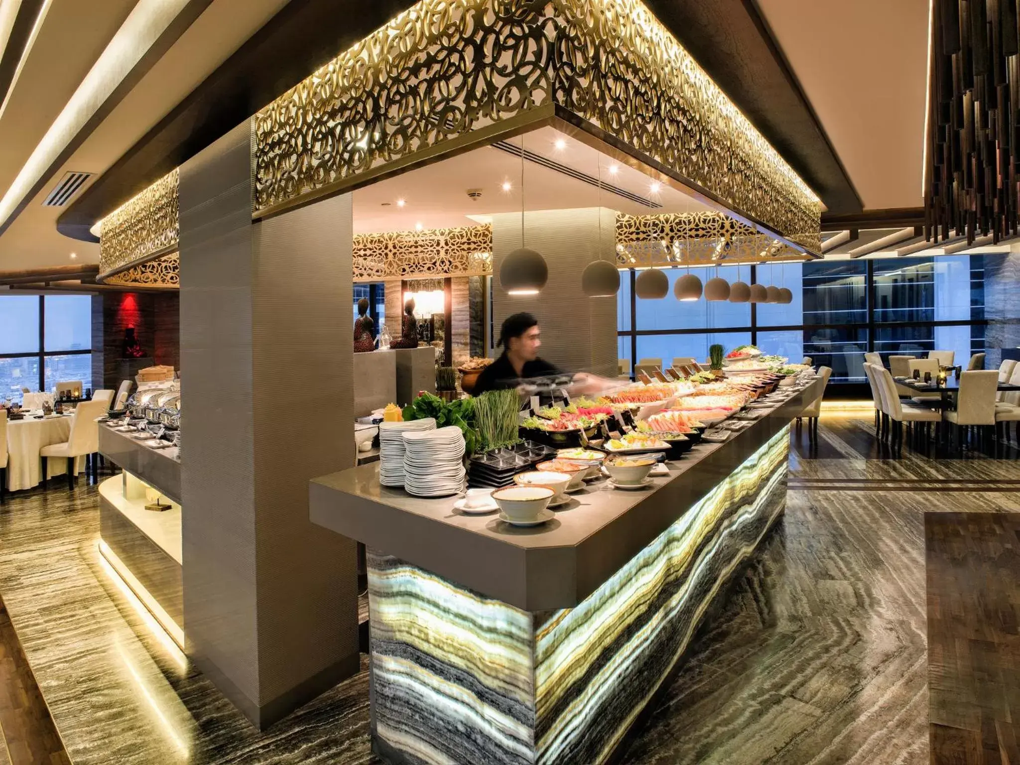 Restaurant/places to eat in Grand Millennium Dubai