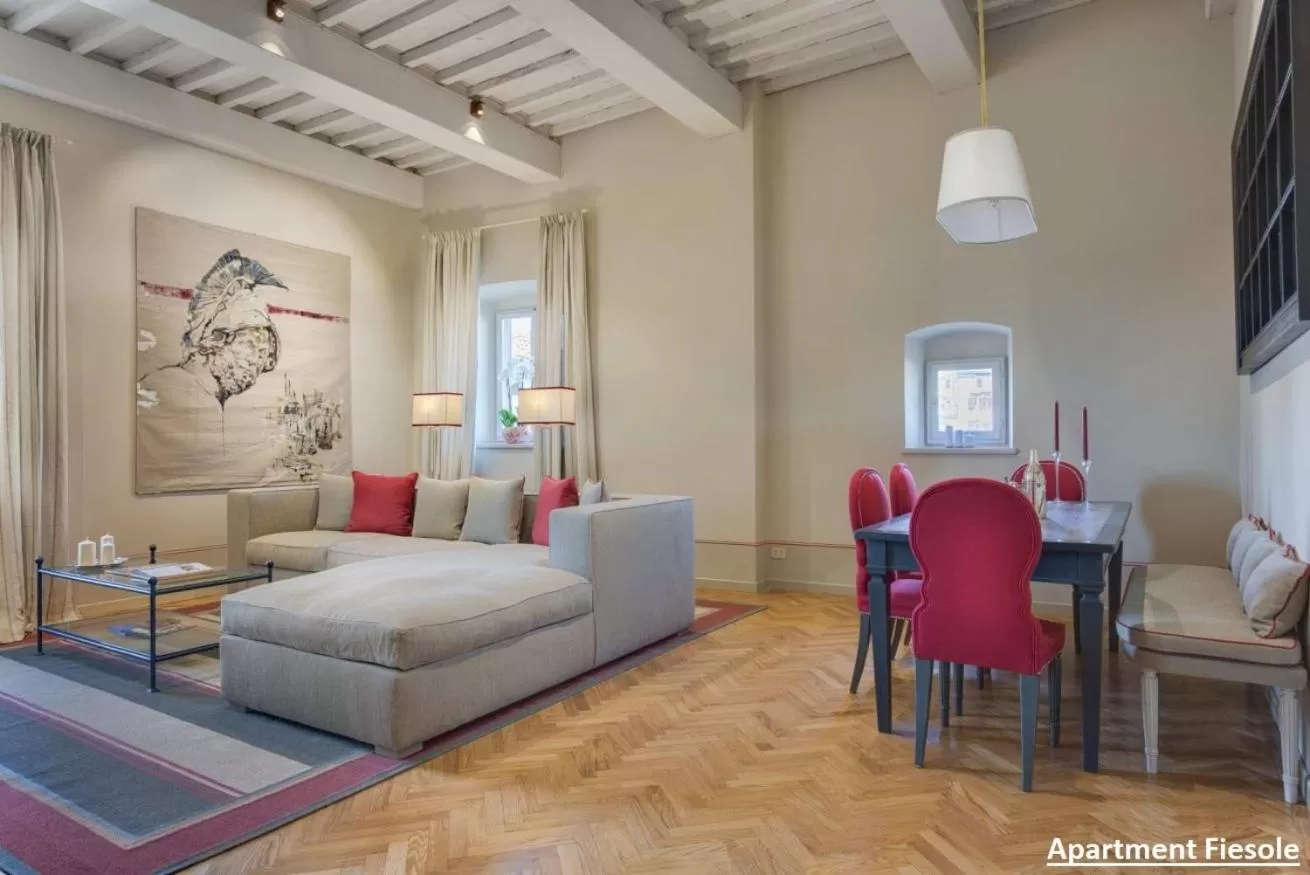 Living room in Palazzo Salviati by Varental