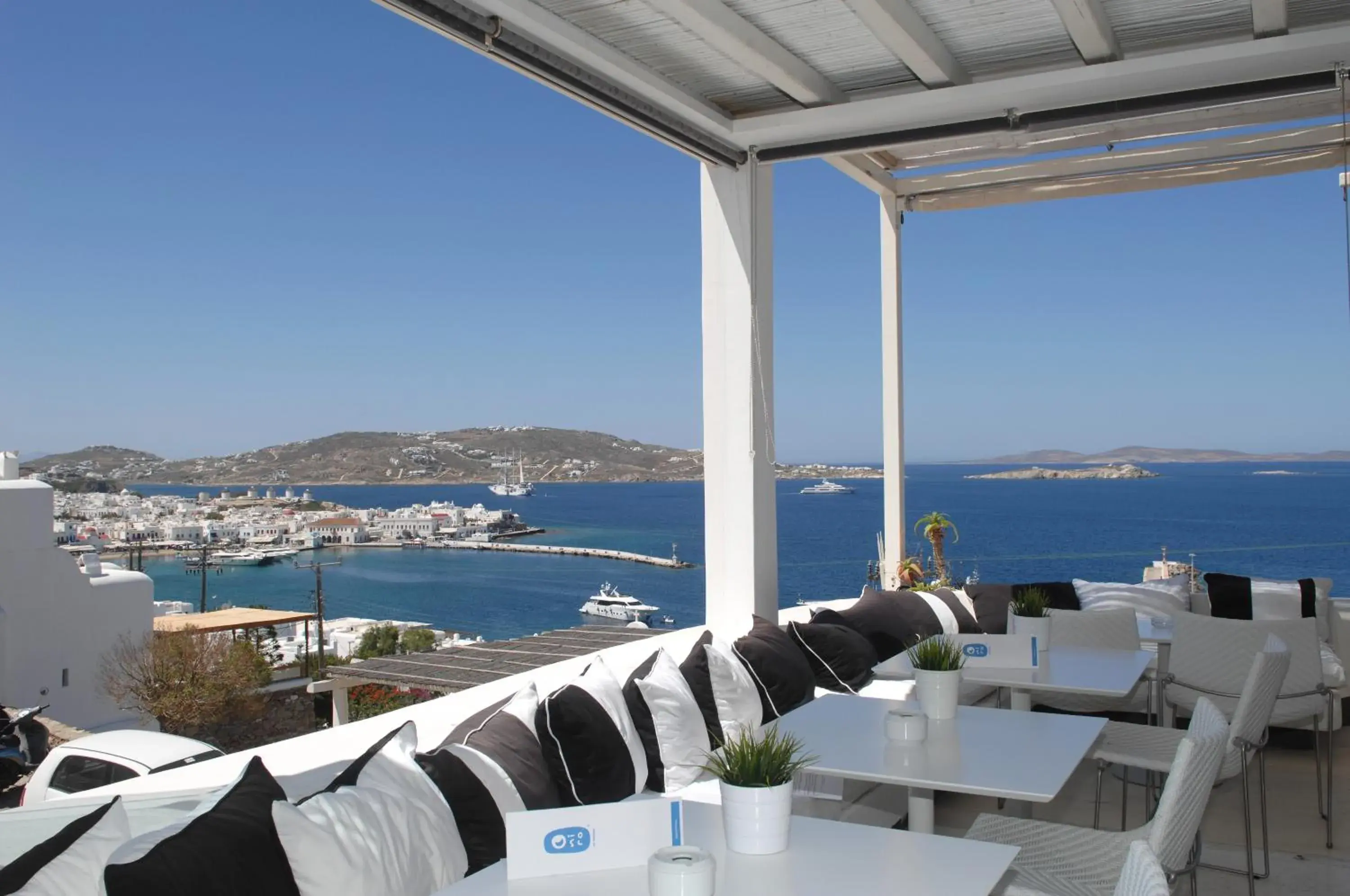 Restaurant/places to eat in Mykonos View Hotel