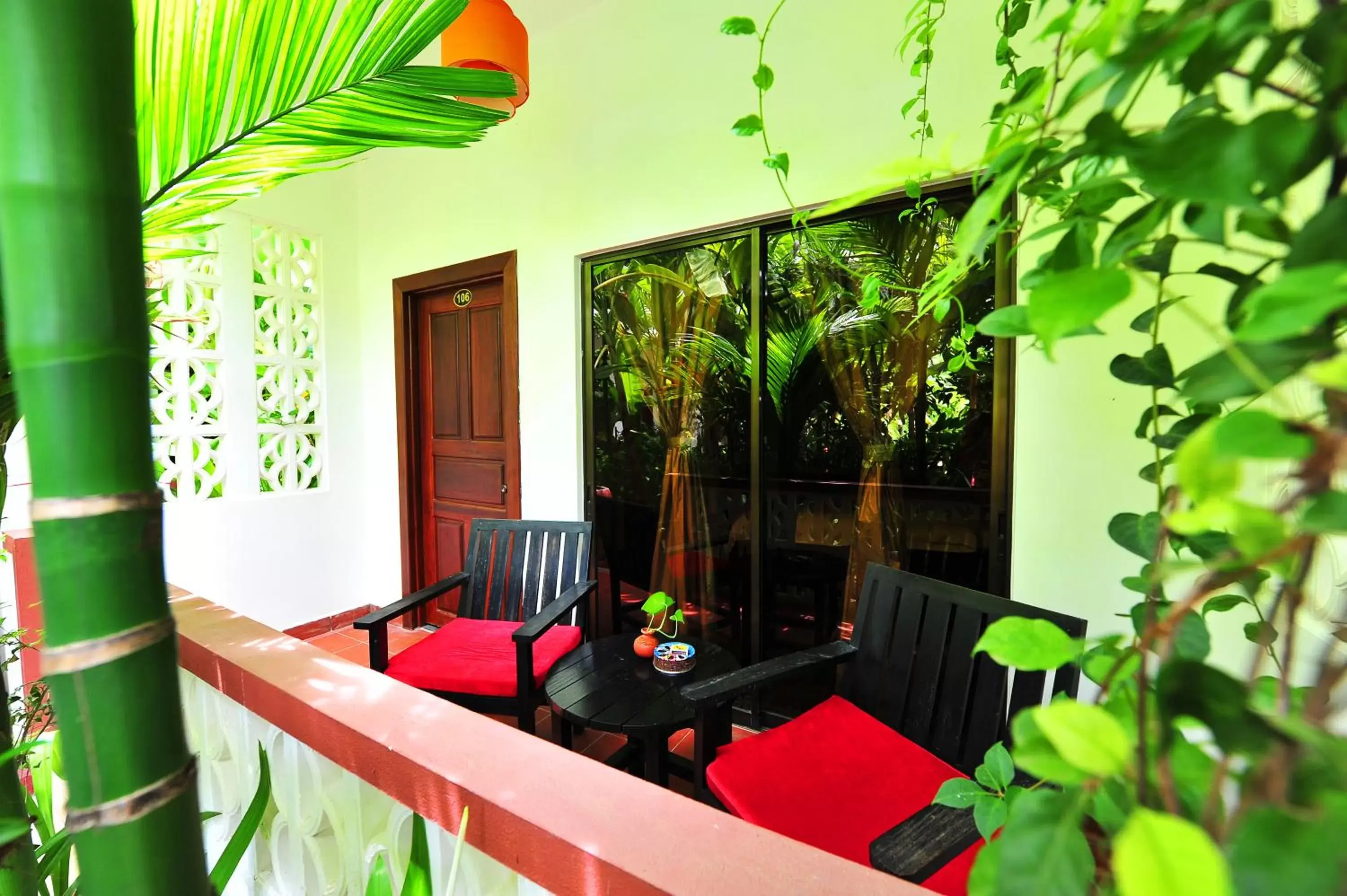 Balcony/Terrace in La Niche D'angkor Boutique Hotel